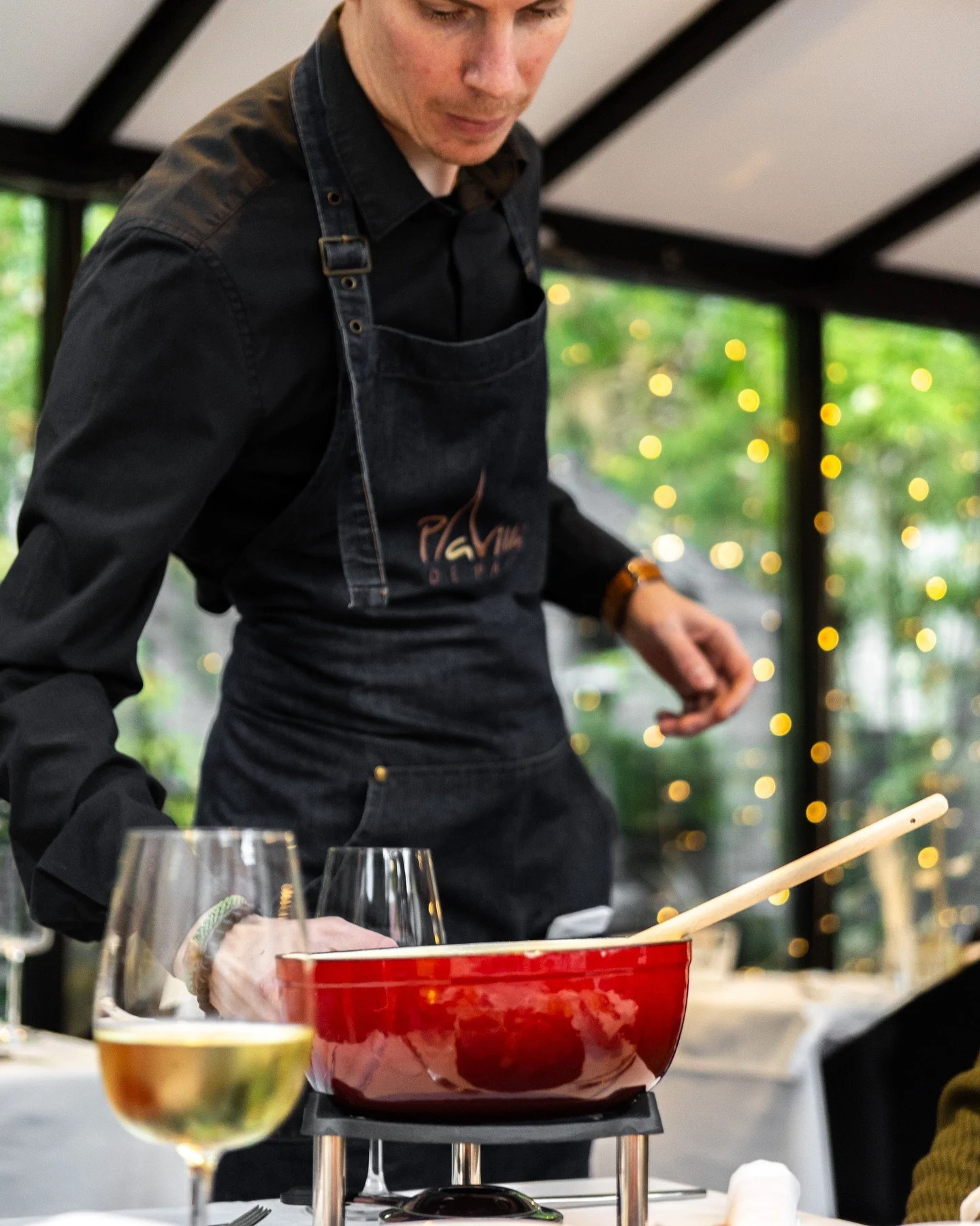 &Eacute;rkezik a mennyei fondue! 🫕🧀🫕

Foglalj asztalt időben 💛
📞 +36 30 711 1135
🔗 https://foglalas.pavillondeparis.hu/fondue

#lafondue #pavillondeparis #pavillondeparisbudapest