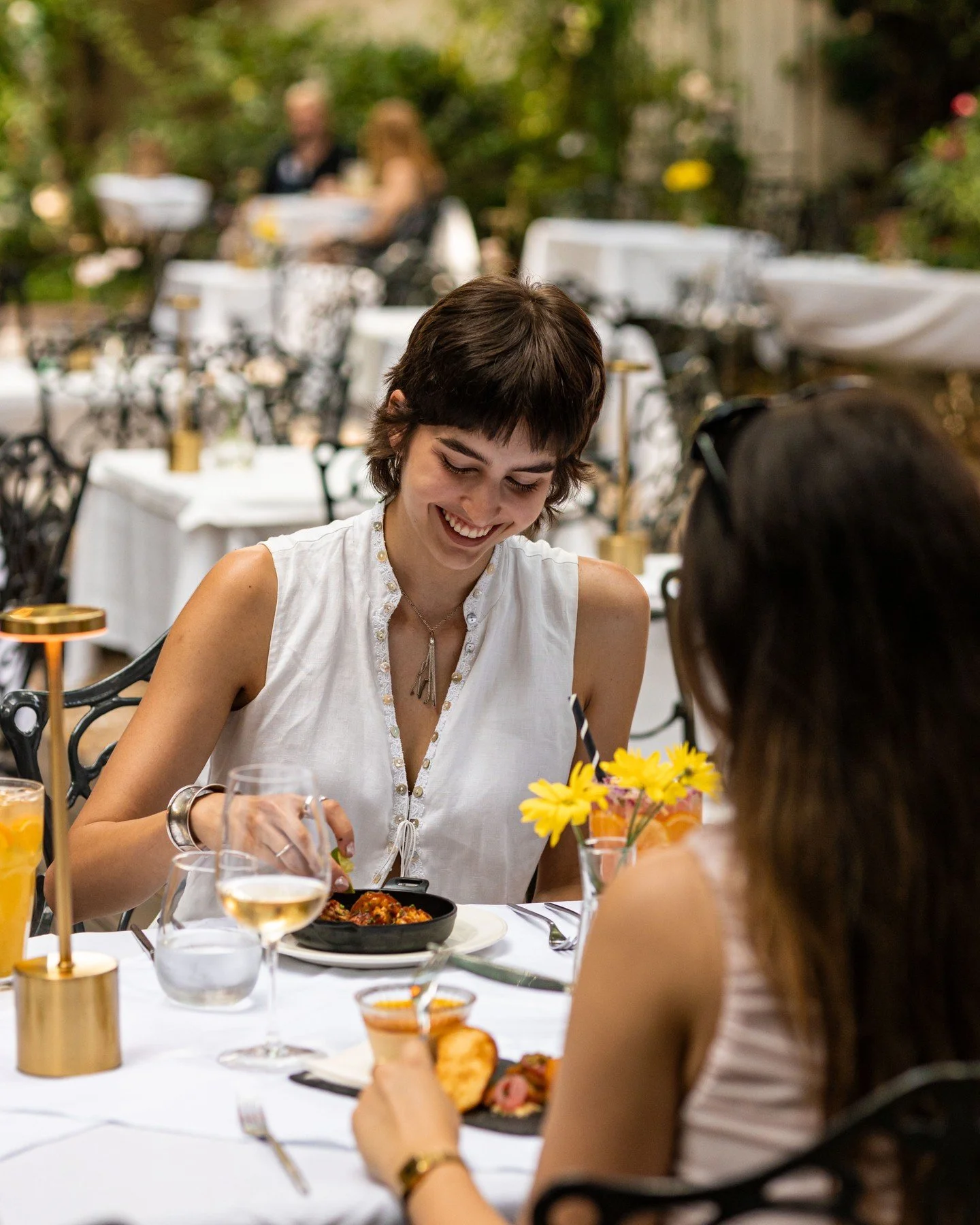 S&uuml;tk&eacute;rezős, francia eb&eacute;dek - a kertben! ✨

#pavillondeparis