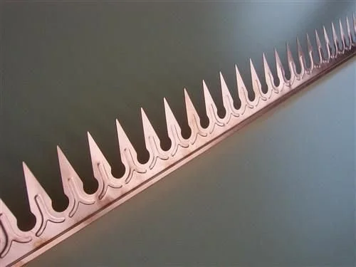 Dissuasore Piccioni in Rame 1 m – Protezione Gronde, Persiane e Mantovane, 50 Punte per Metro