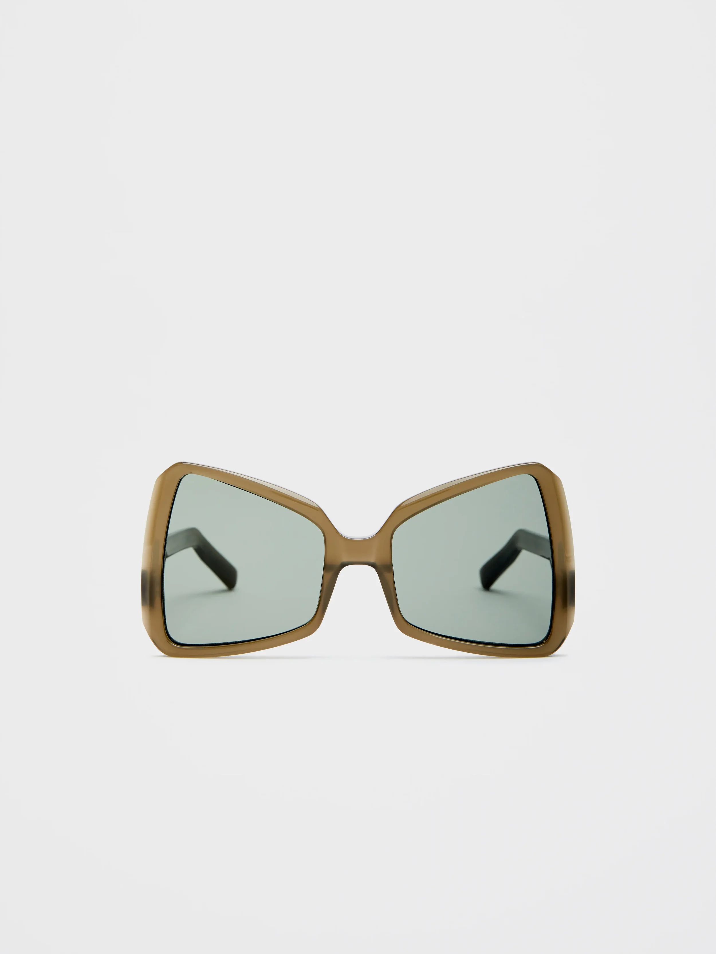 X1_002_1.webp