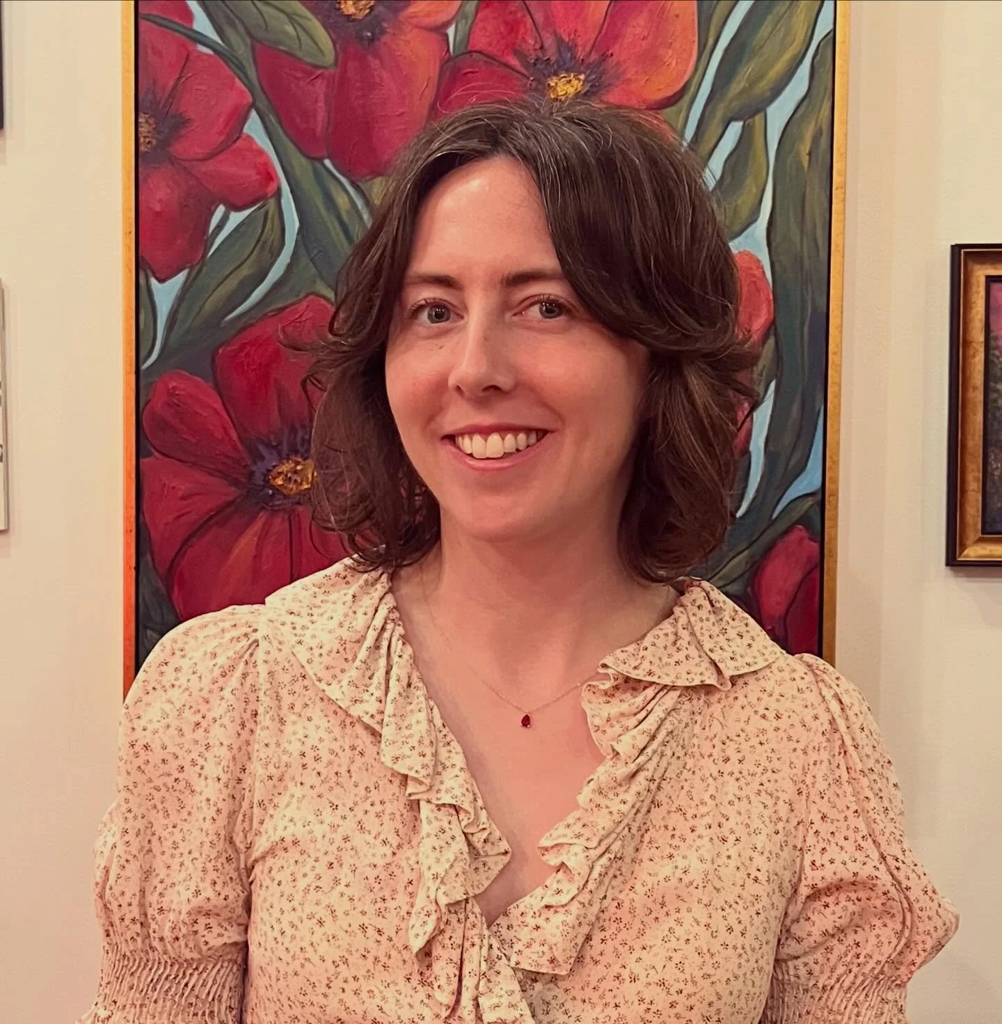 Thank you for coming in today, Allison!

Allison is growing her hair but was struggling with the overall shape of her haircut- we cleaned up her ends, gave her a new shape, and added a beautiful fringe! This cut can be wash and go or blown out for a 