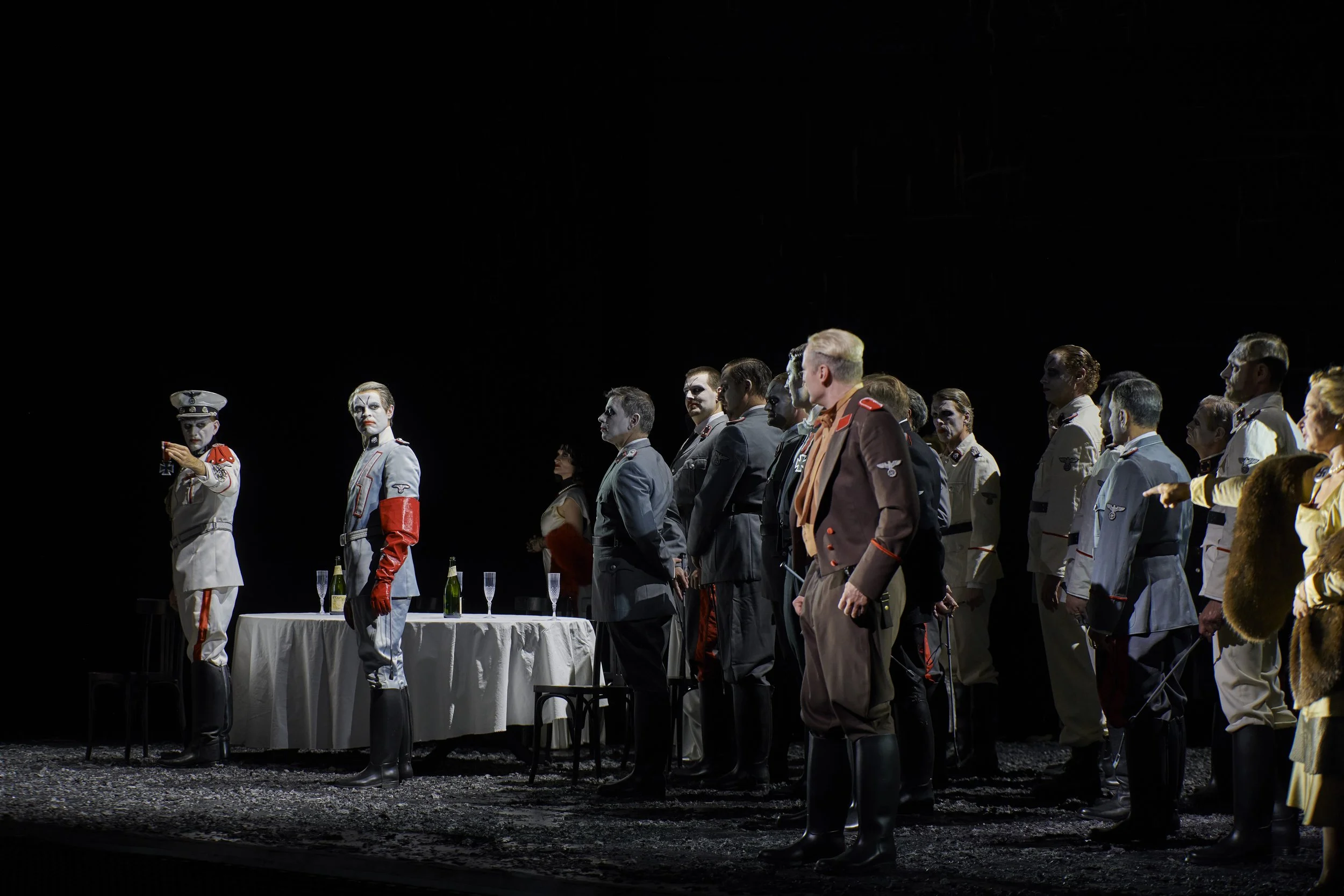 Wozzeck_mir_b-hickmann-bühnenbild (11).jpg