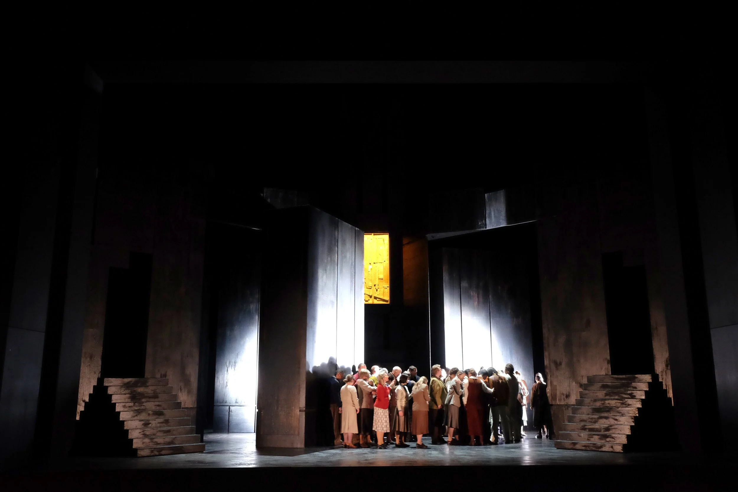 nabucco-bühnenbild-hickmann-staatstheater-mainz-13.JPG