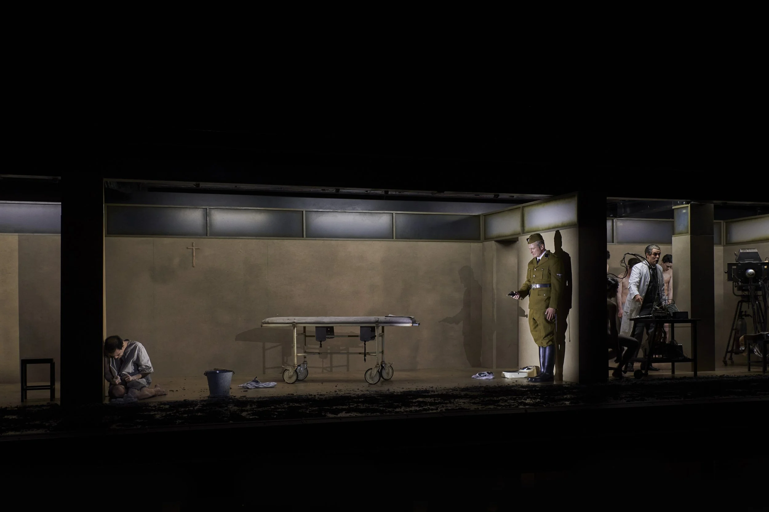 Wozzeck_mir_b-hickmann-bühnenbild (8).jpg