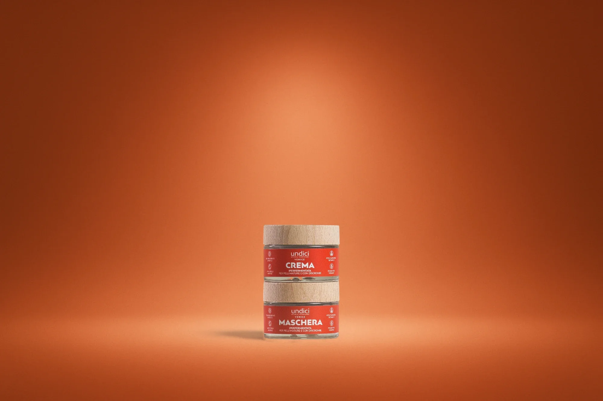 Confezione di crema e maschera per pelle matura e con discromie, marchio Undici Venice, contro imperfezioni e discromie.