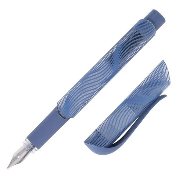 MA00002_Manuscript-Clarity-Fountain-Pen-Blue-in-Sleeve_P1_grande.jpg