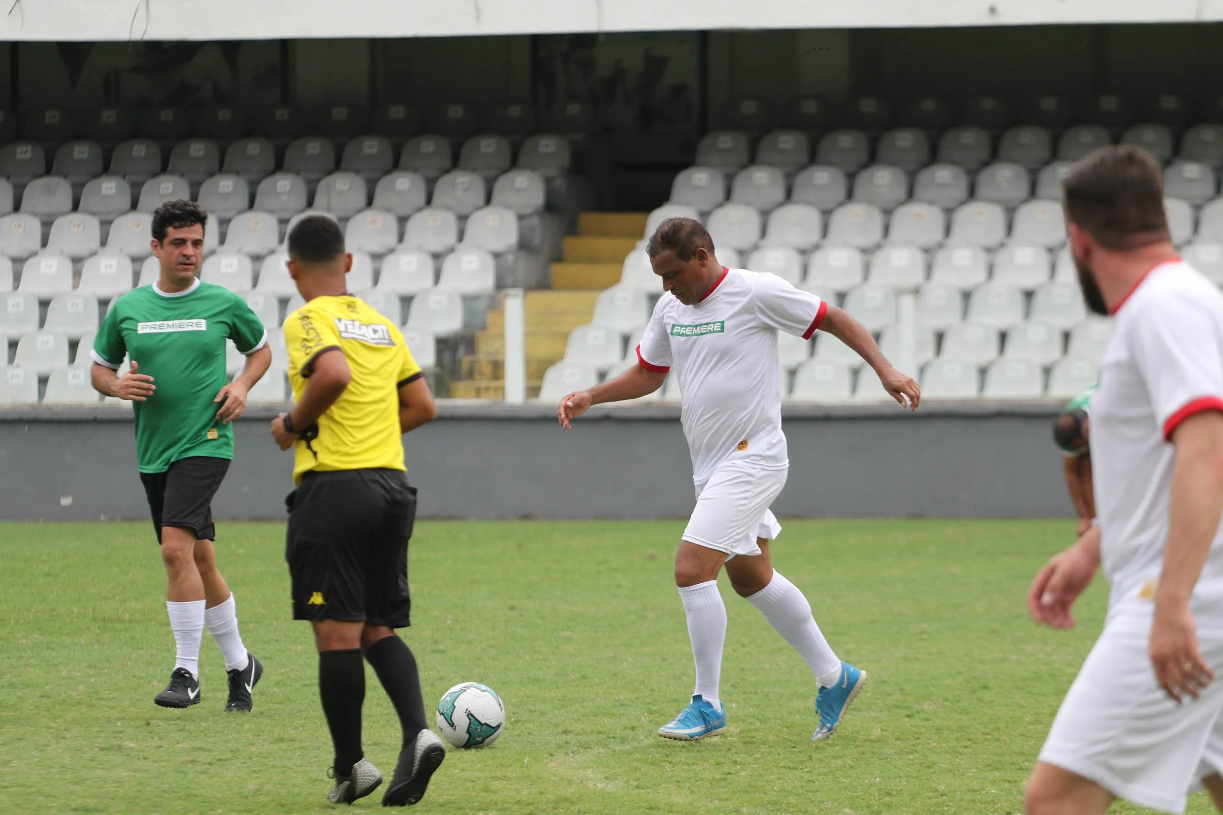 Premiere Jogue na Vila