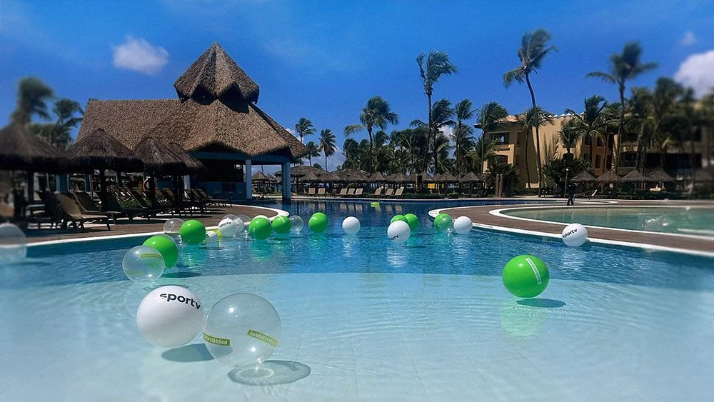 Convenção Vivo Pool Party