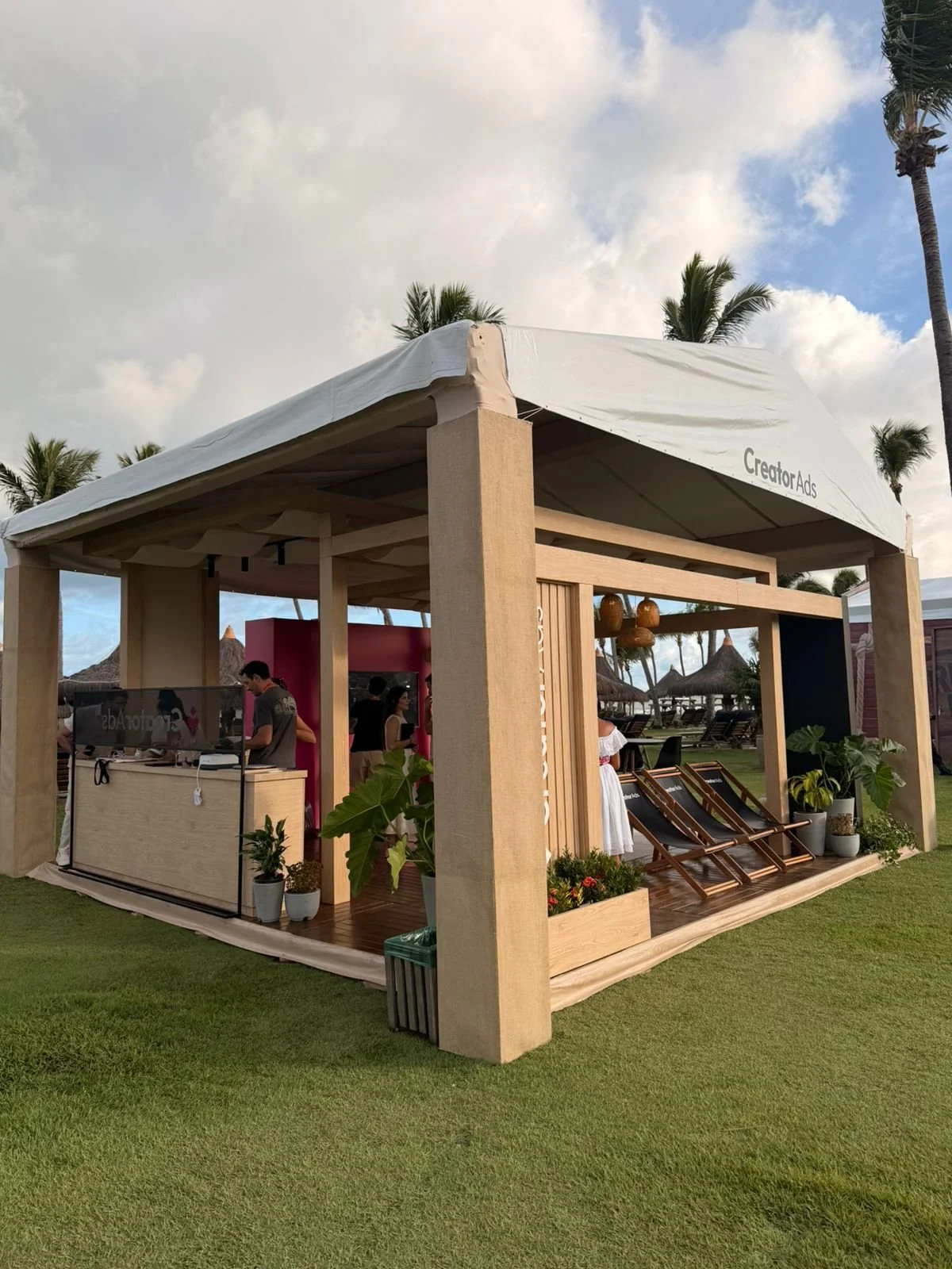 Brandlovers | Creator ADS - MNB Praia do Forte