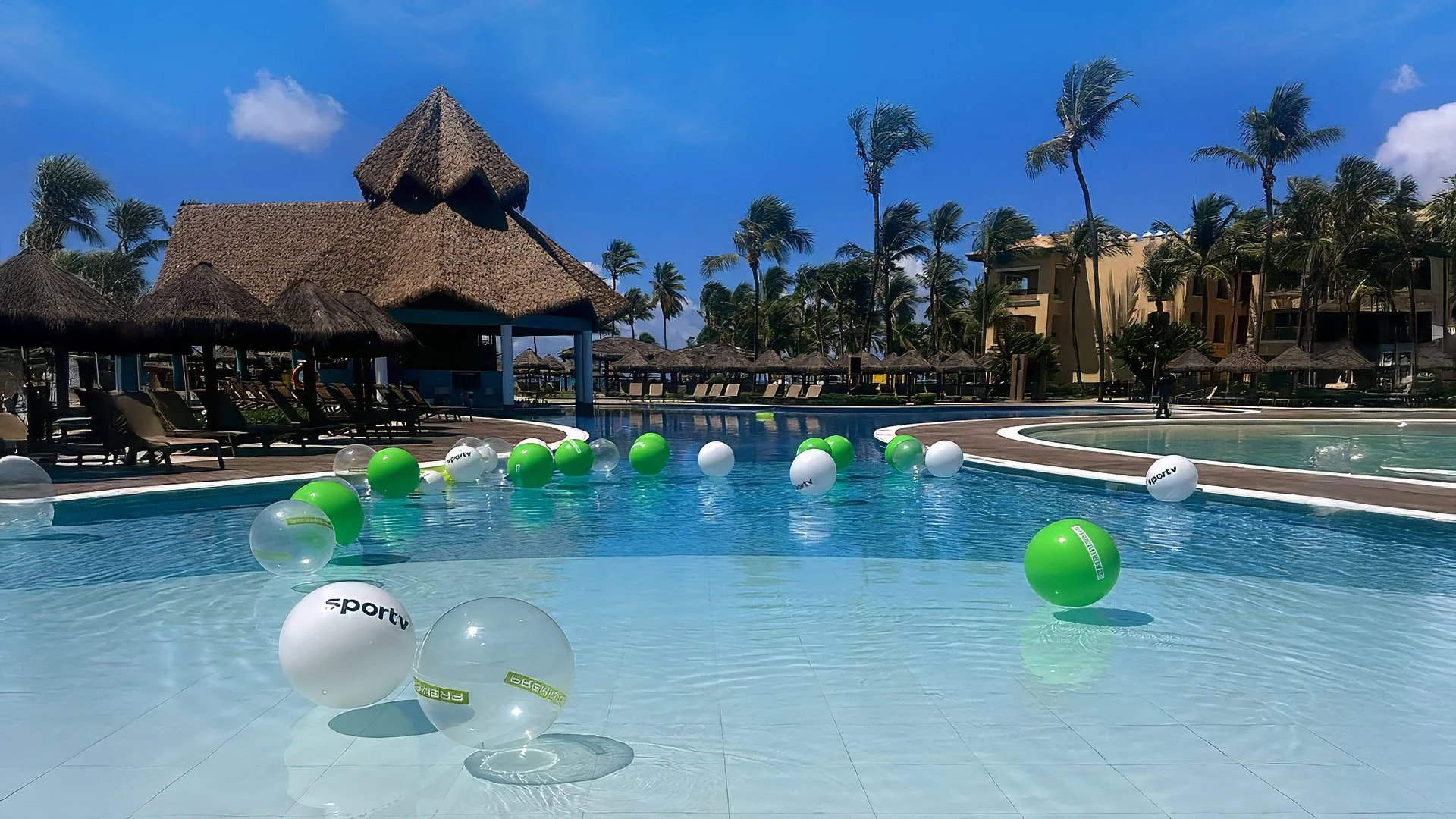 Convenção Vivo Pool Party