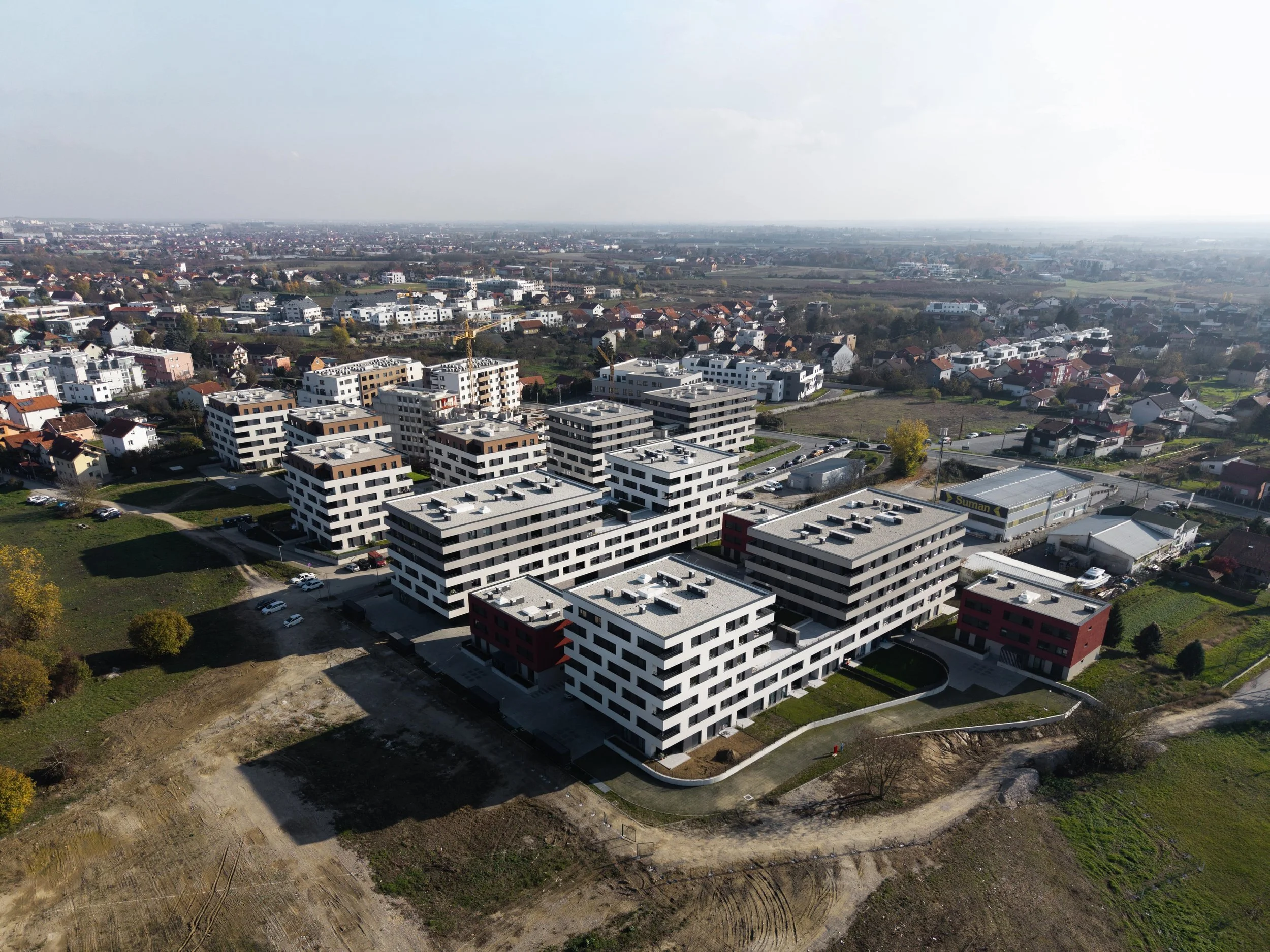 Green Side_Log-urbis_01_foto Danijel Krznaric-min.jpg