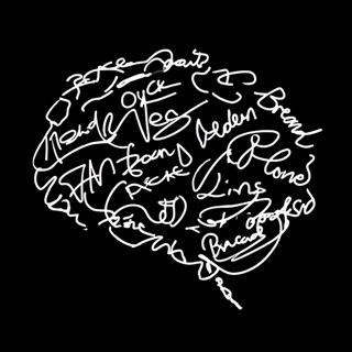 Weiße, handschriftliche Linienzeichnung in Form eines Gehirns auf schwarzem Hintergrund. Die Linien bestehen aus überlappenden, schwer lesbaren Worten.