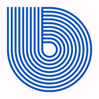 Abstraktes blaues Linienmotiv in Form eines stilisierten Buchstabens, bestehend aus parallel verlaufenden, gebogenen Linien auf hellem Hintergrund.