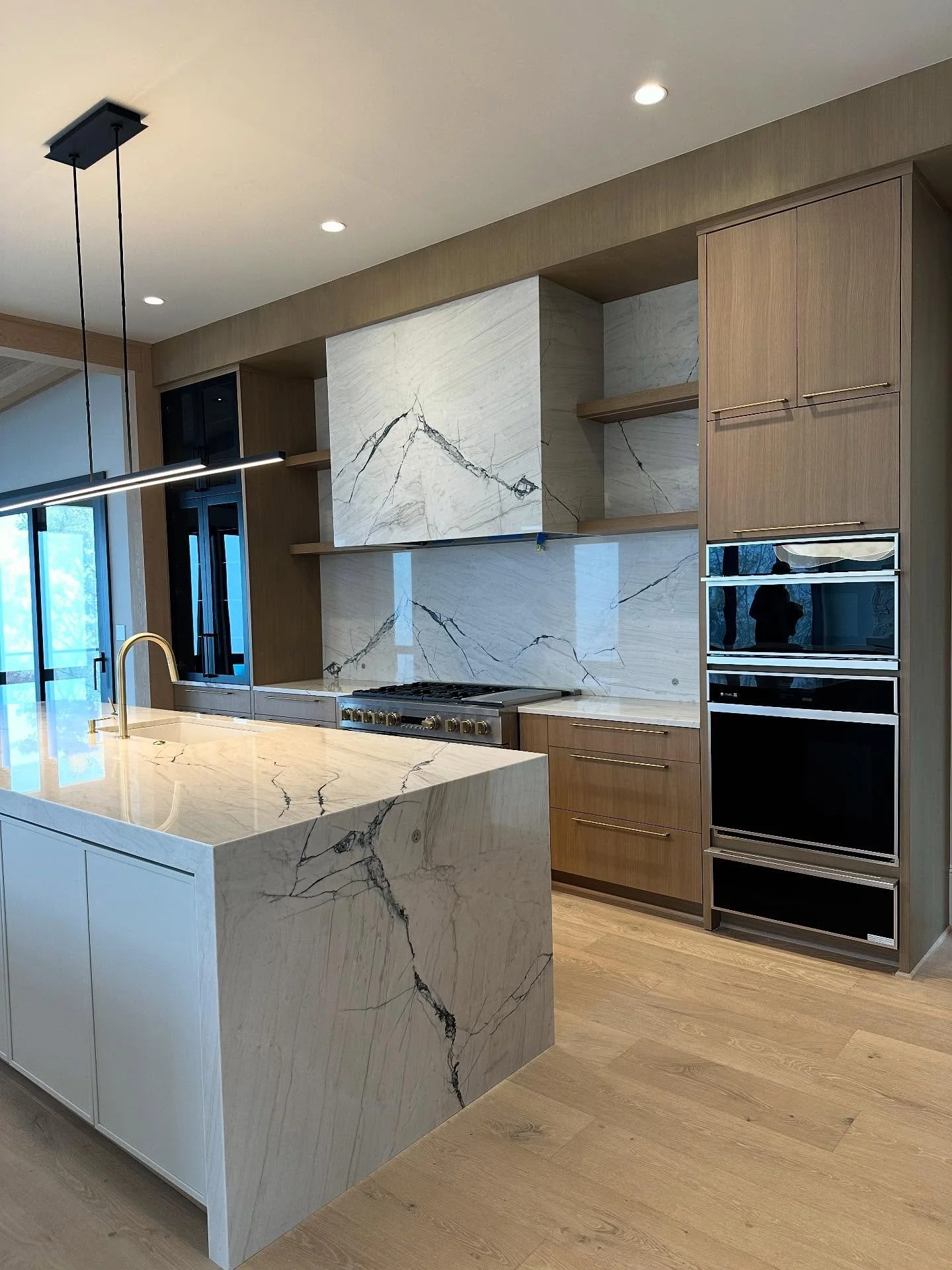 We made a site visit up to Boone last week to get a sneak peek on our project. The details are unfolding beautifully - we are obsessed!

@mbi_builders

#luxuryinteriors #designinprogress #behindthedesign #interiorarchitecture #modernclassicdesign #lu