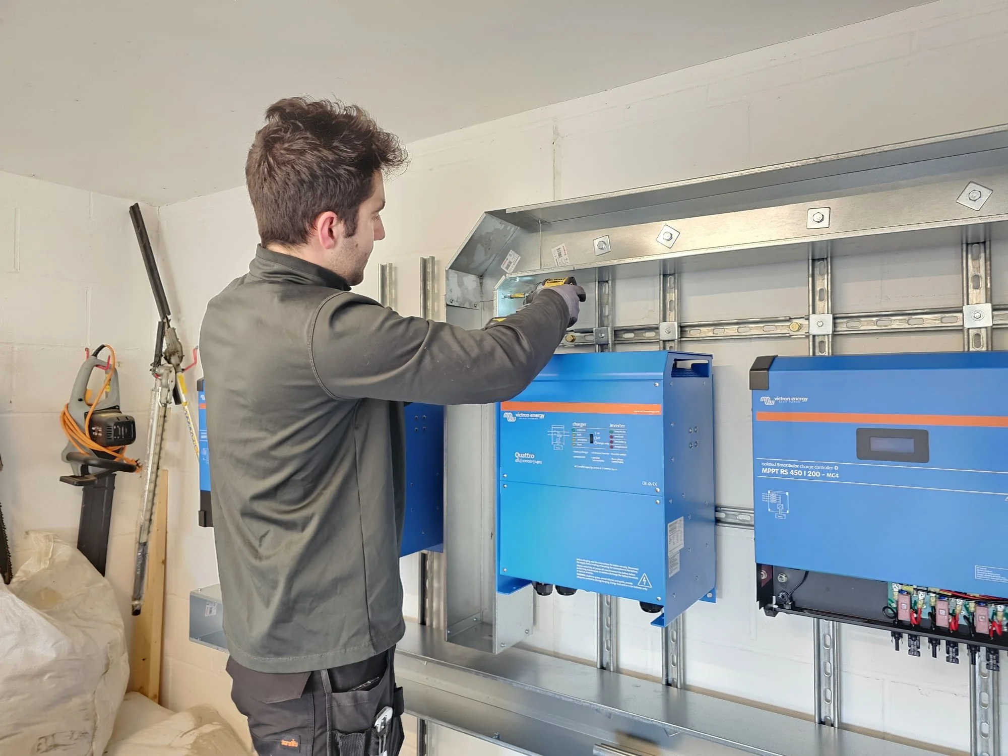 150mm Steel Trunking Installation