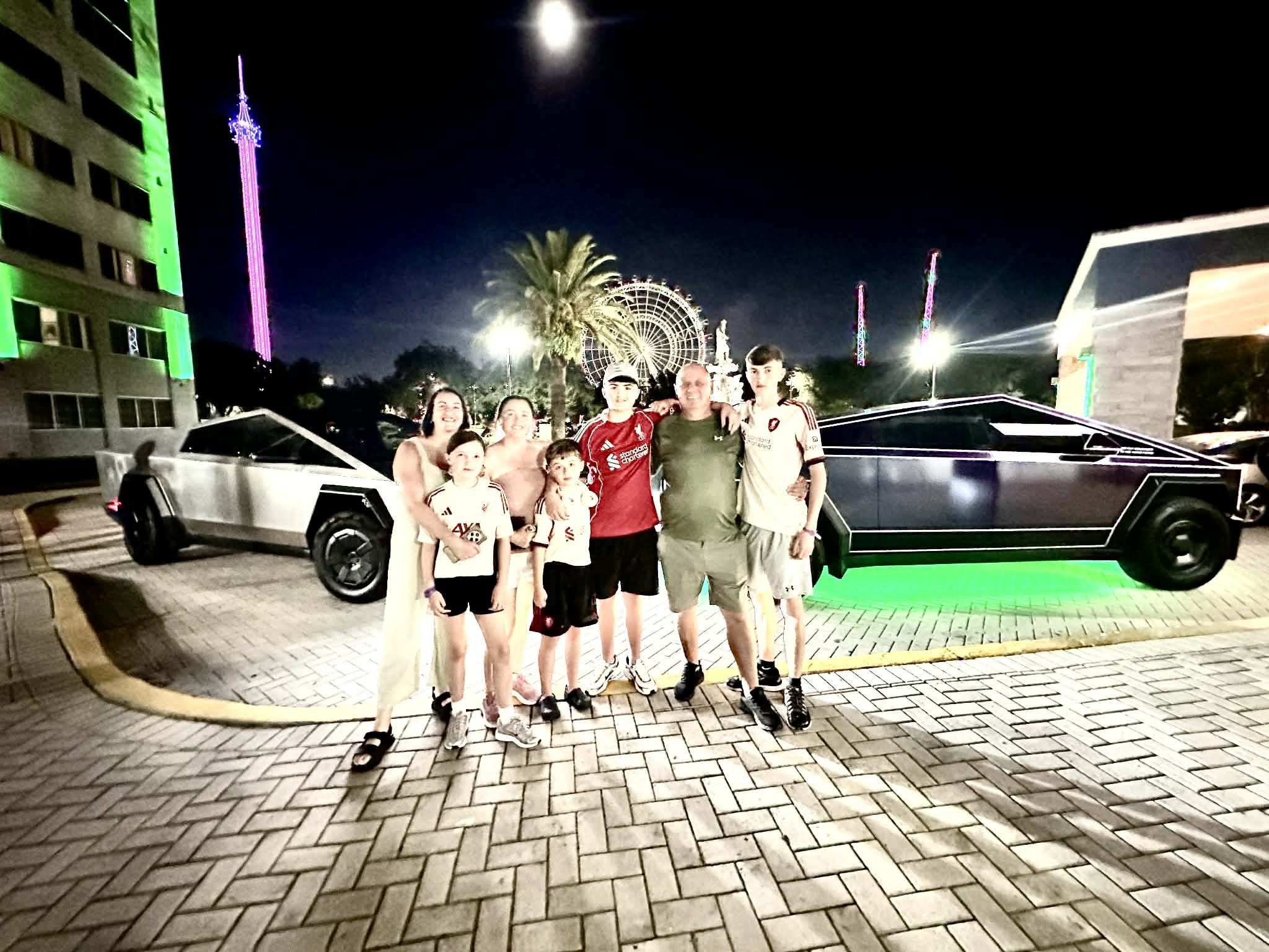 ($50)- Tour add-on to Airport pick up- (This add-on is ideally for airport pick ups. It is a detour when going from the airport to a resort designed to show you what the city has to offer molded to your preferences for your stay. Our hosts will show 