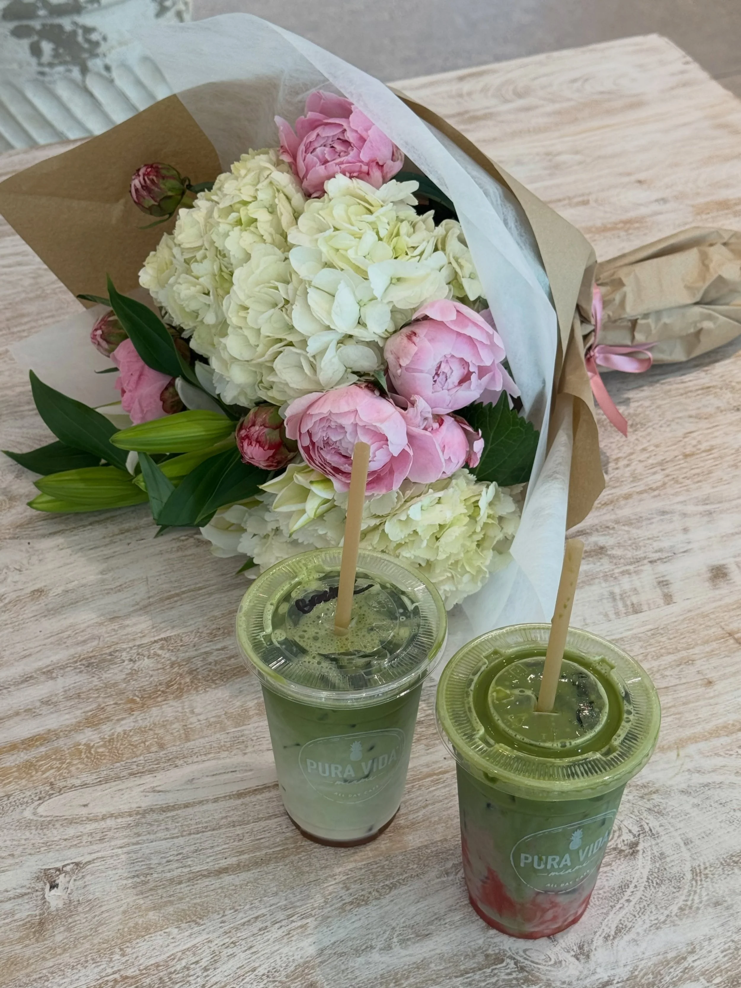 things besides Pilates that make me happy:

Matcha + Fresh Flowers💐