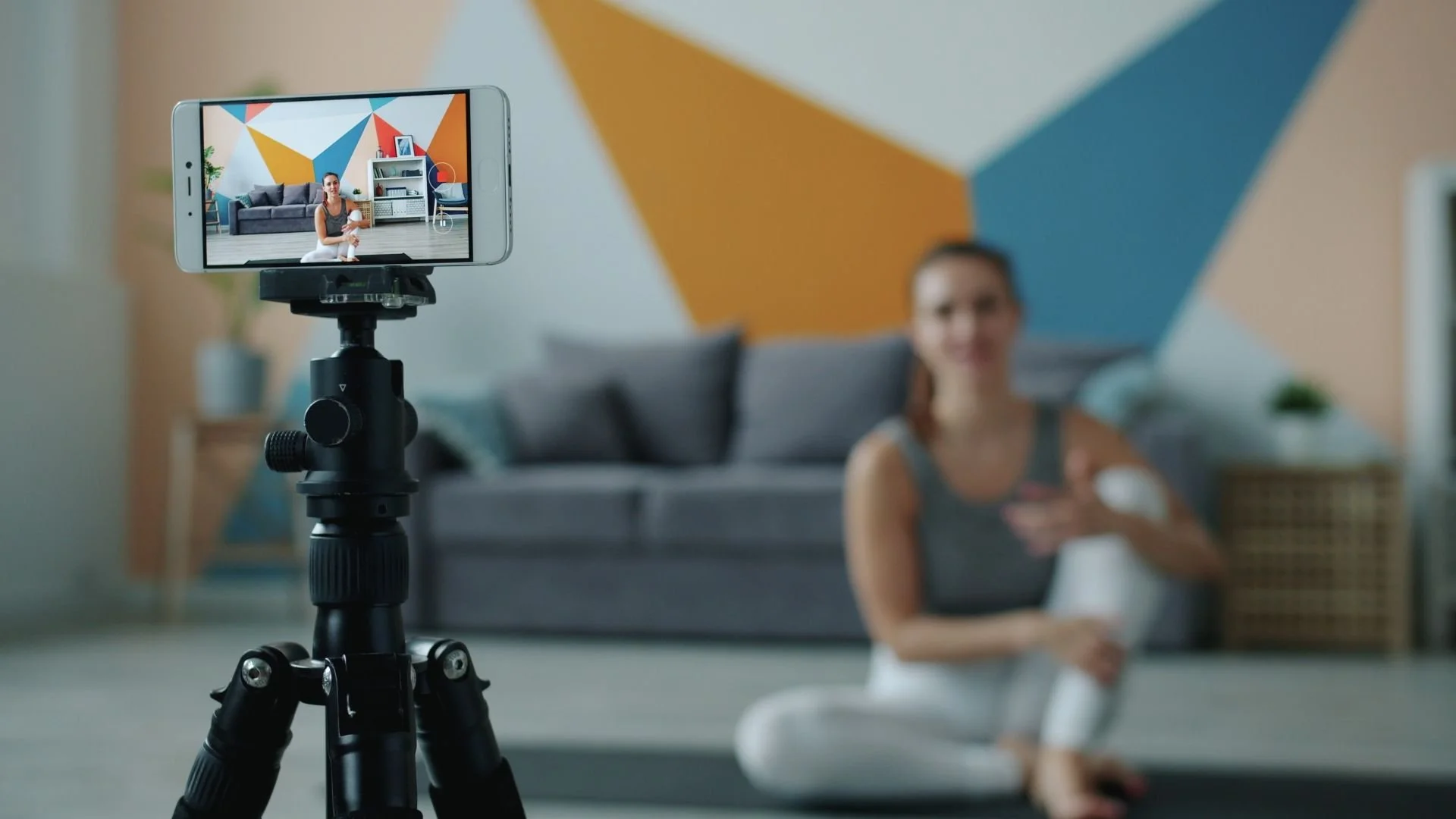The Power of 1-on-1 Live Video Sessions for Holistic Practitioners