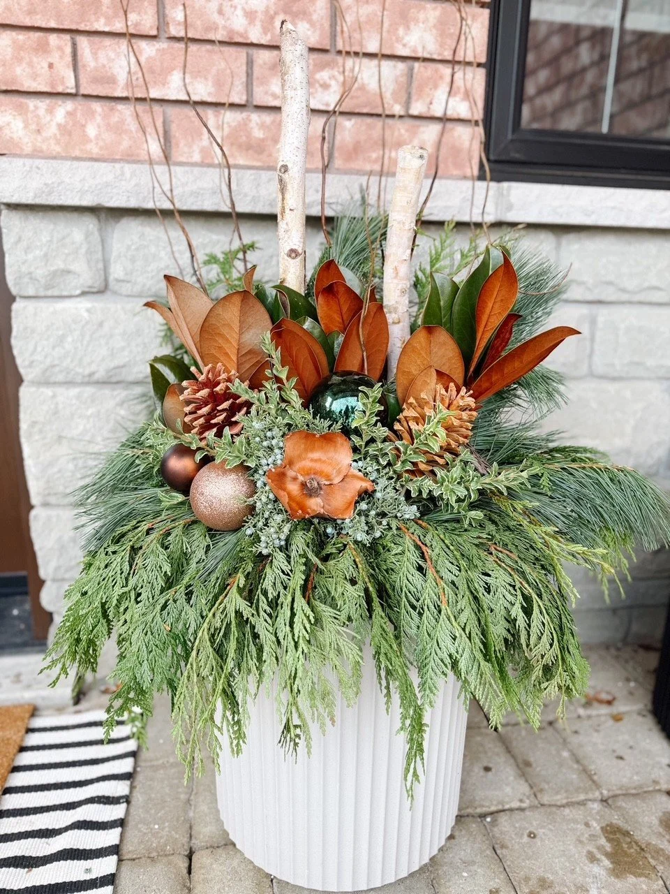 GRAND EVRGRN URN.jpg