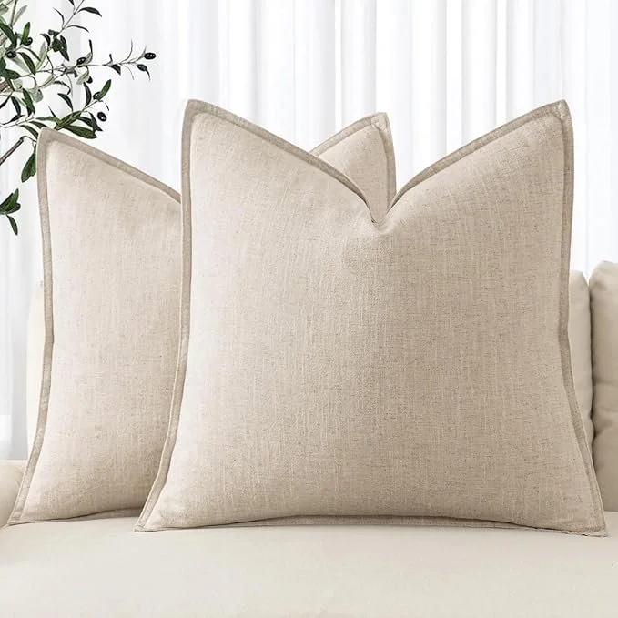 The perfect neutral pillow.