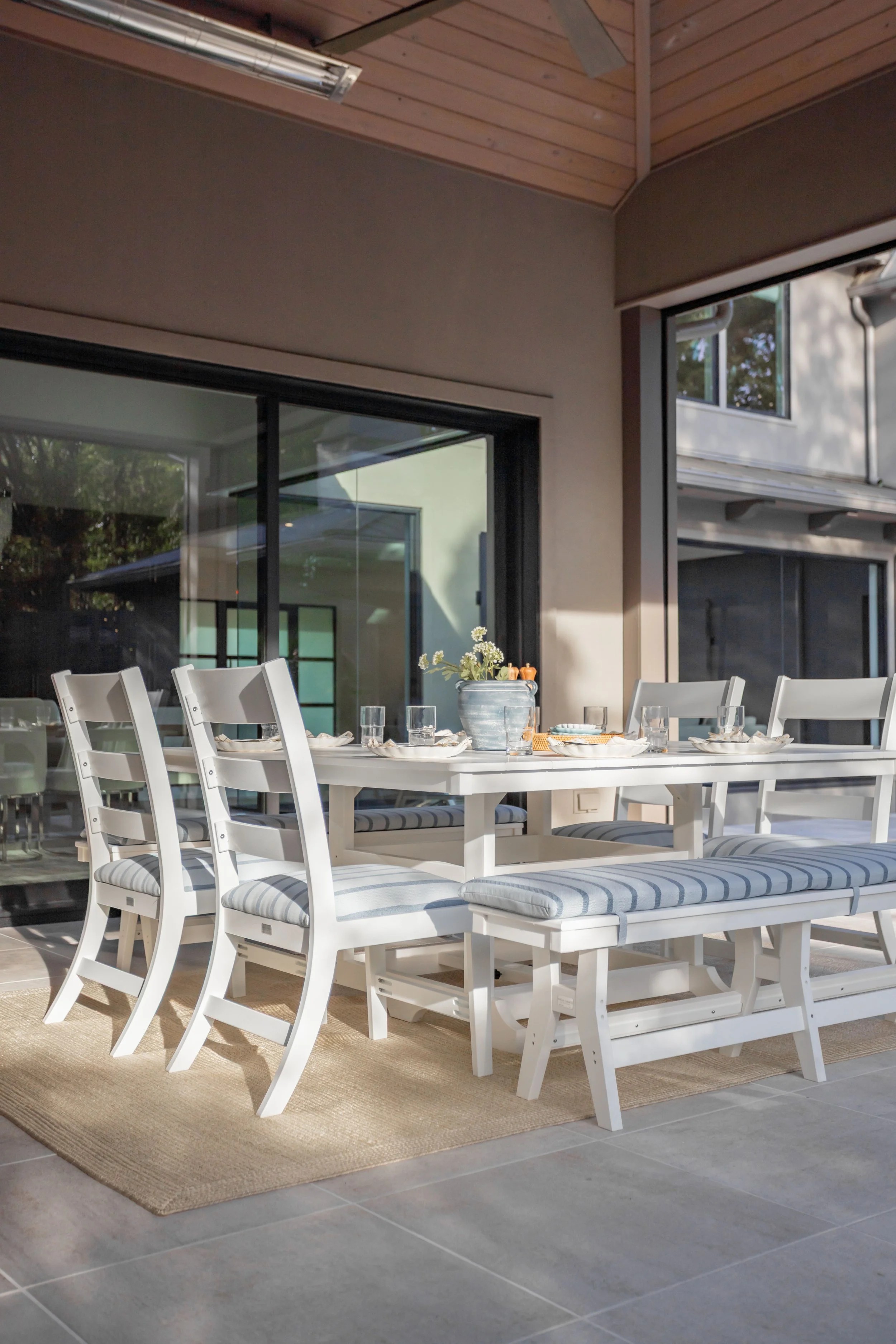 Dining Table and Chairs_5.jpg