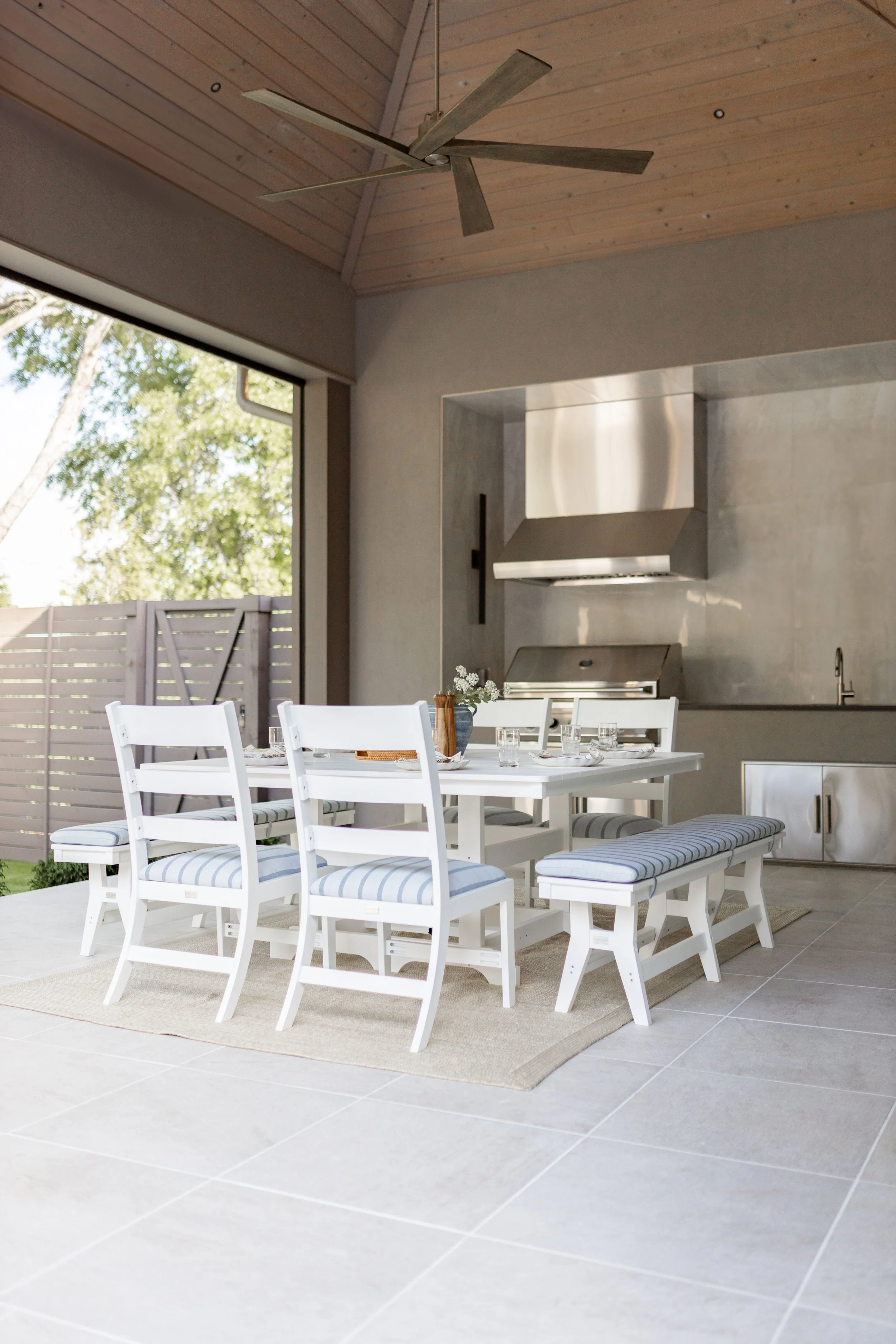 Dining Table and Chairs_33-No TV.jpg