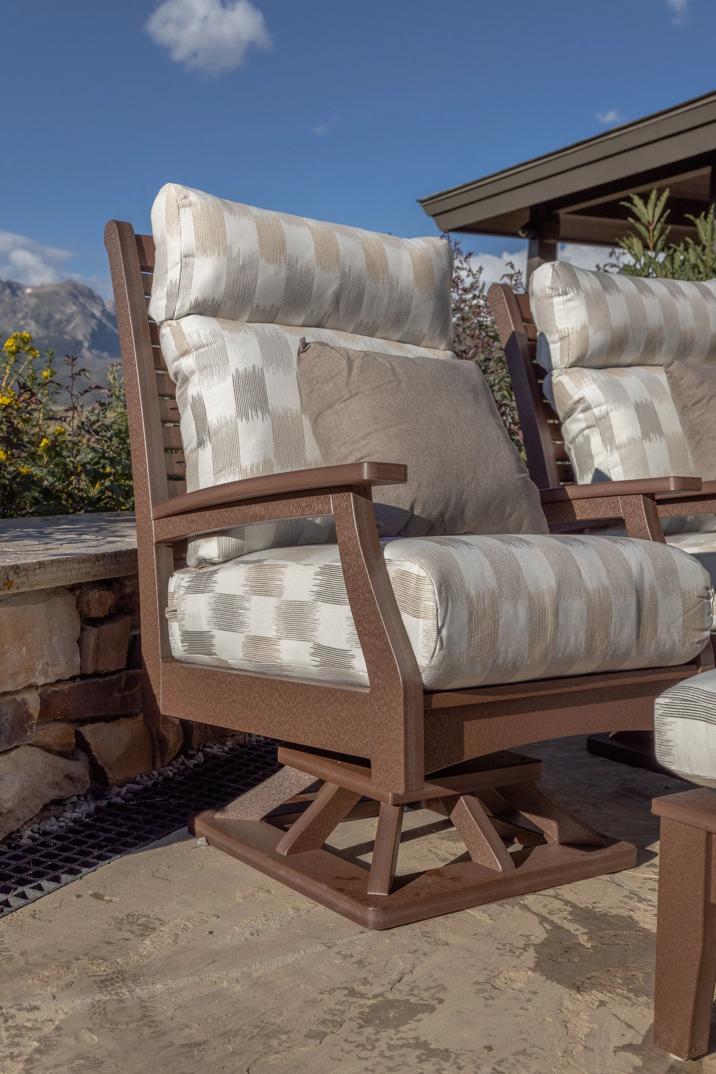 HBswivelEdits-7.jpg