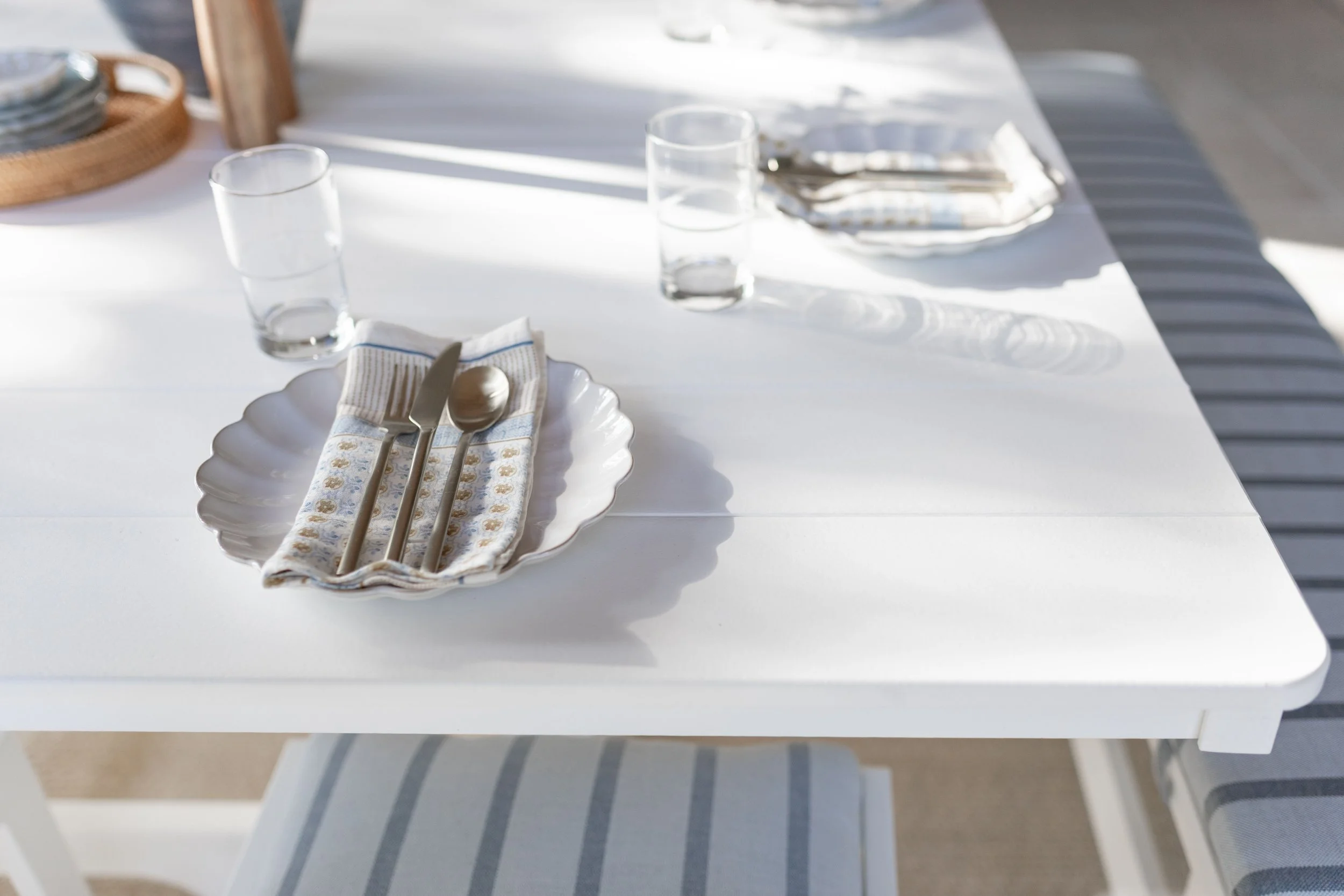 Dining Table and Chairs_23.jpg