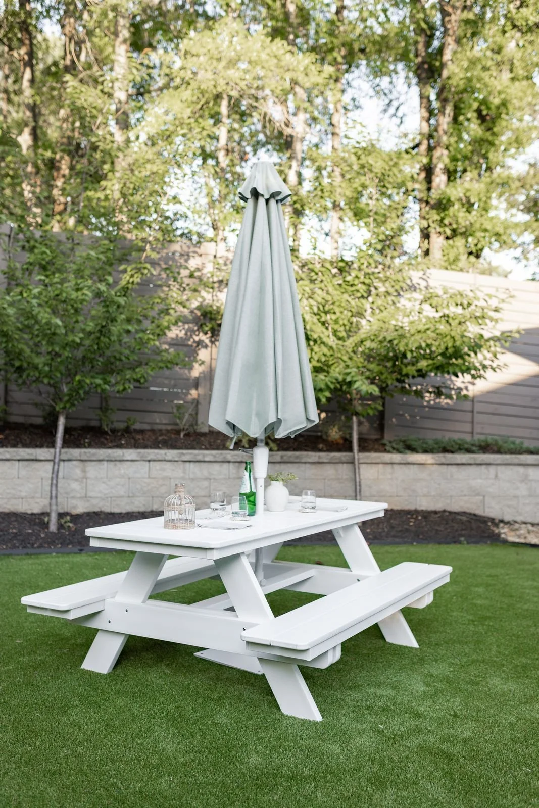 Rectangular Picnic Table in White. Umbrella in Cast Oasis (2).jpg