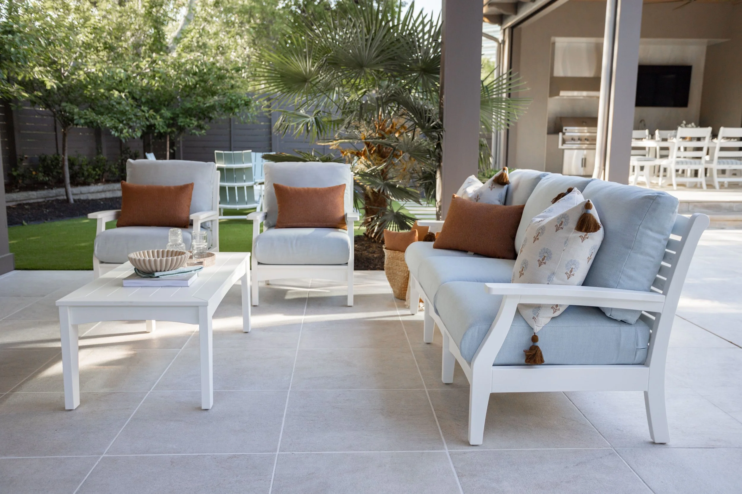 Sectional and Coffee Table_7.jpg