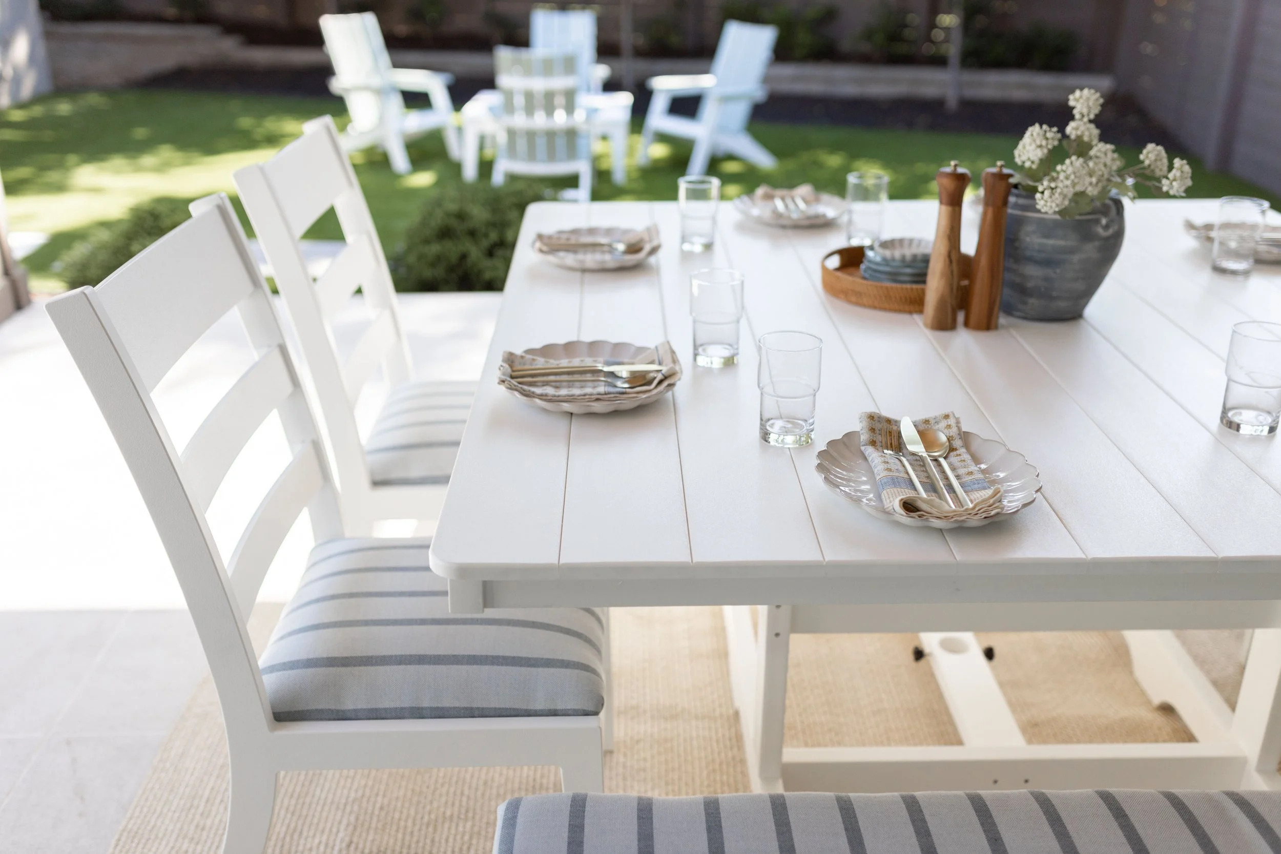 Dining Table and Chairs_31.jpg