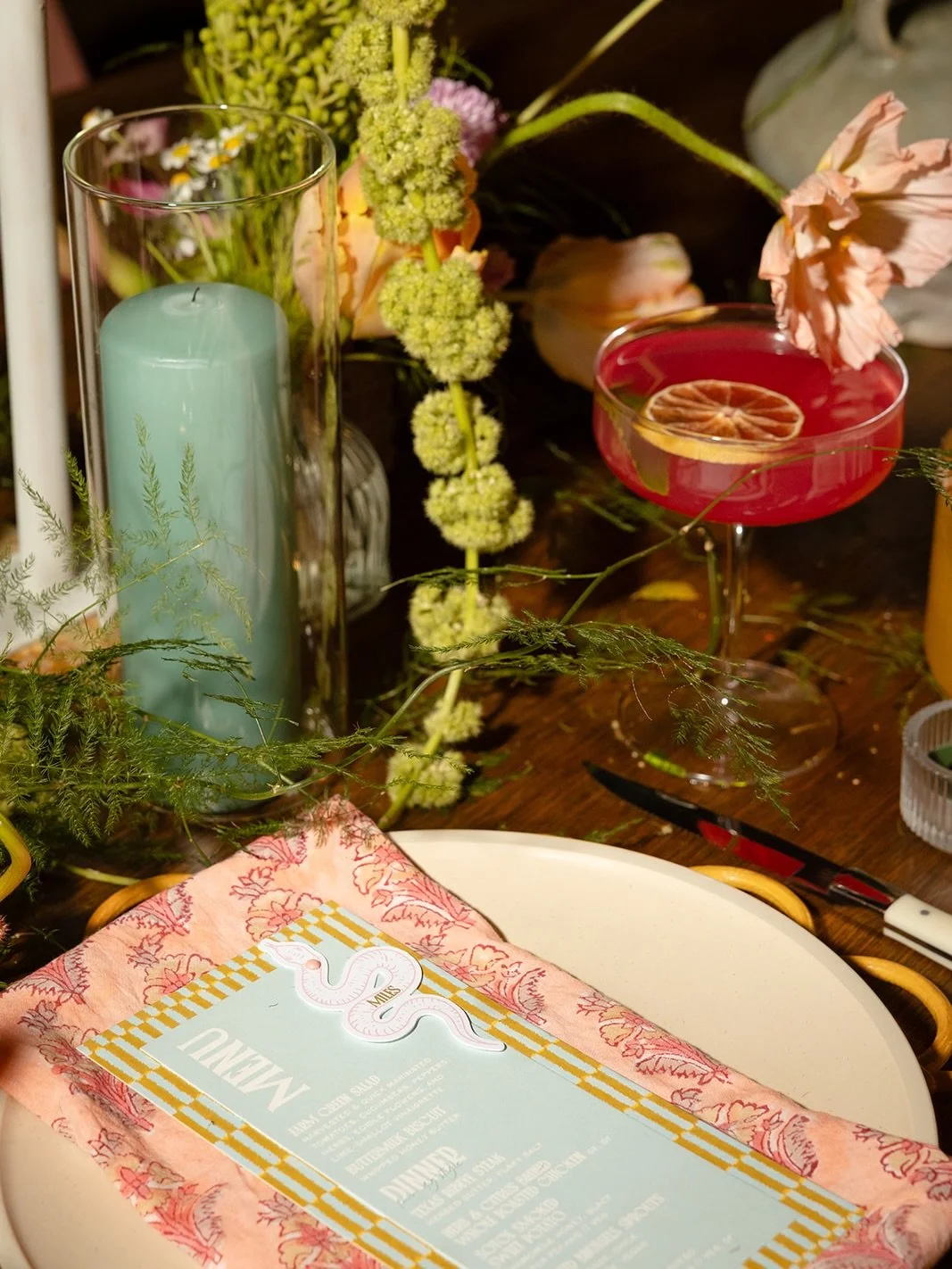 These menus and this table! When you can&rsquo;t decide on a favorite design - alternating menus are the way to go! 🐍

Photo: @natalienicolephoto 
Planner: @ininkweddings 

Luxury wedding design, Austin Texas wedding, wedding stationery invitations,