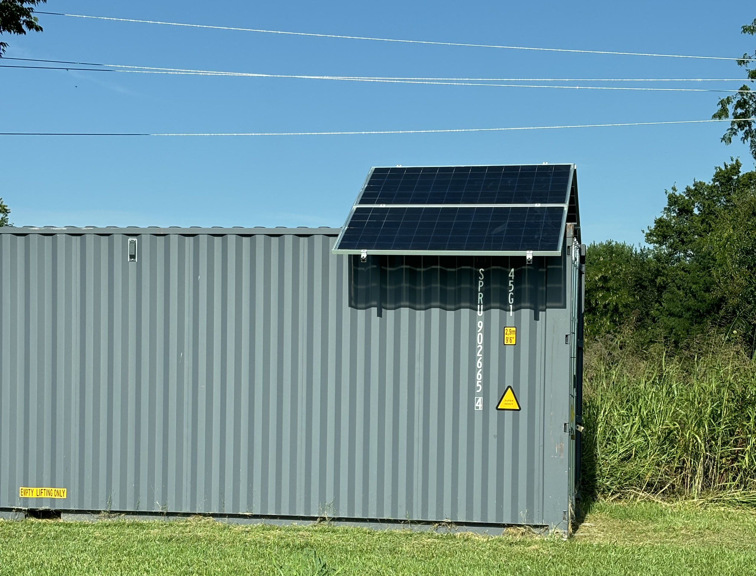 Adjustable solar panel racks for RVs and Trailers — Vroom Power. Solar ...
