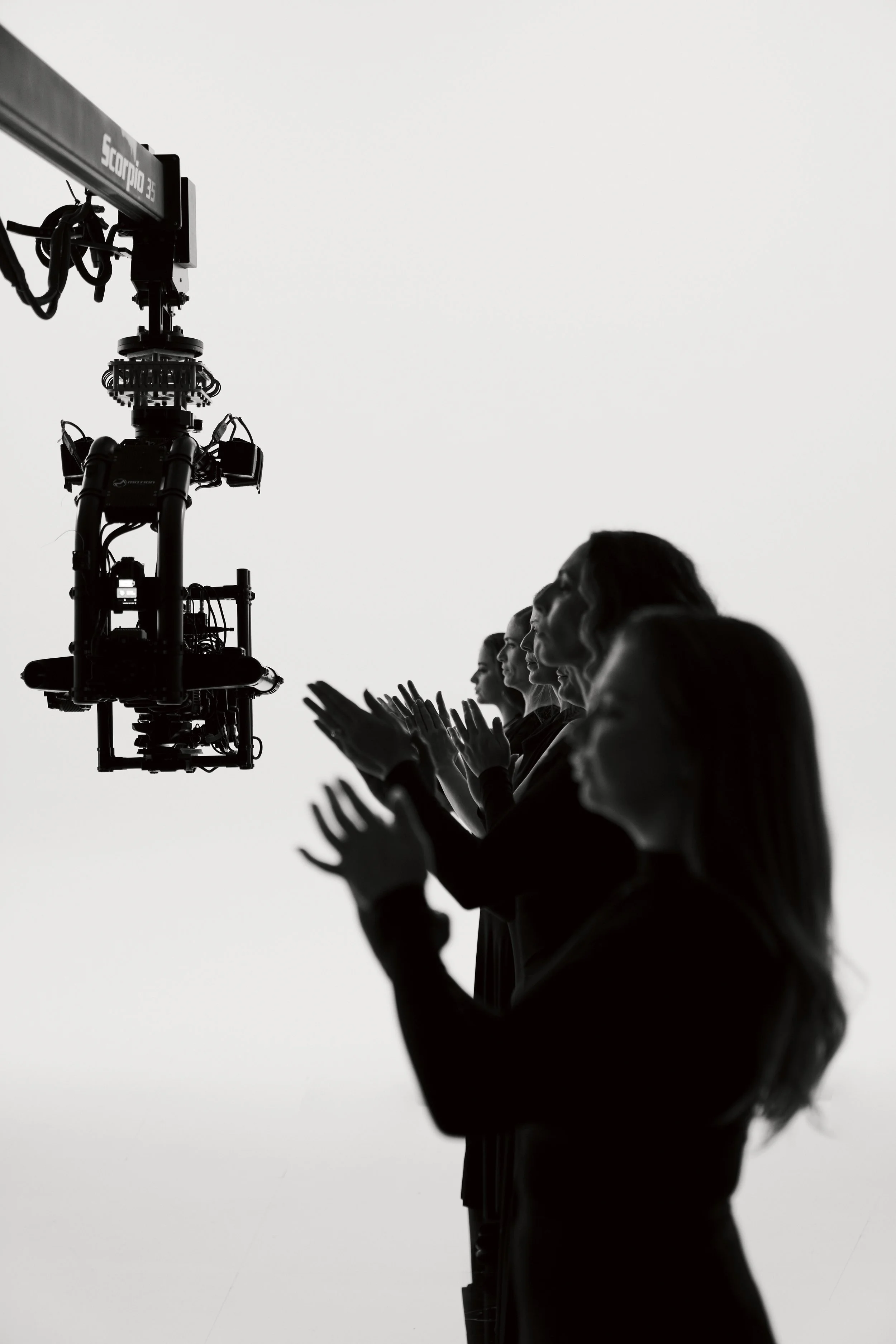 Unit-stills-photographer-behind-the-scenes-El-Corte-Ingles-Primavera-campaign-Madrid