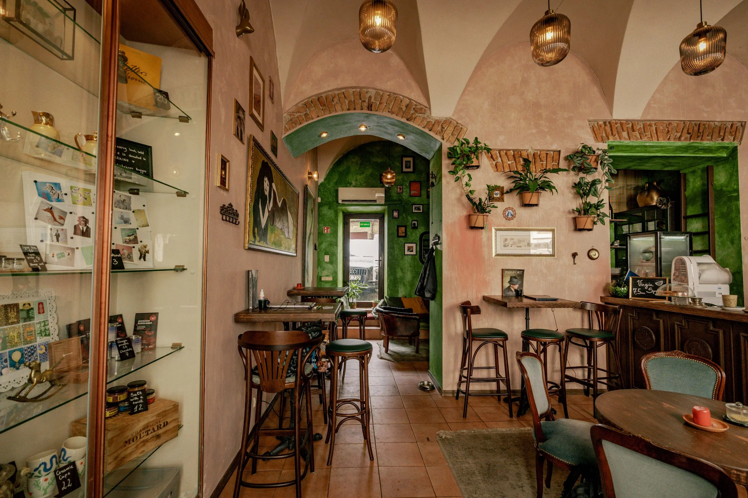 CAFE WHO HIT JOHN_VILNIUS_JUNE_2023__00012.jpg