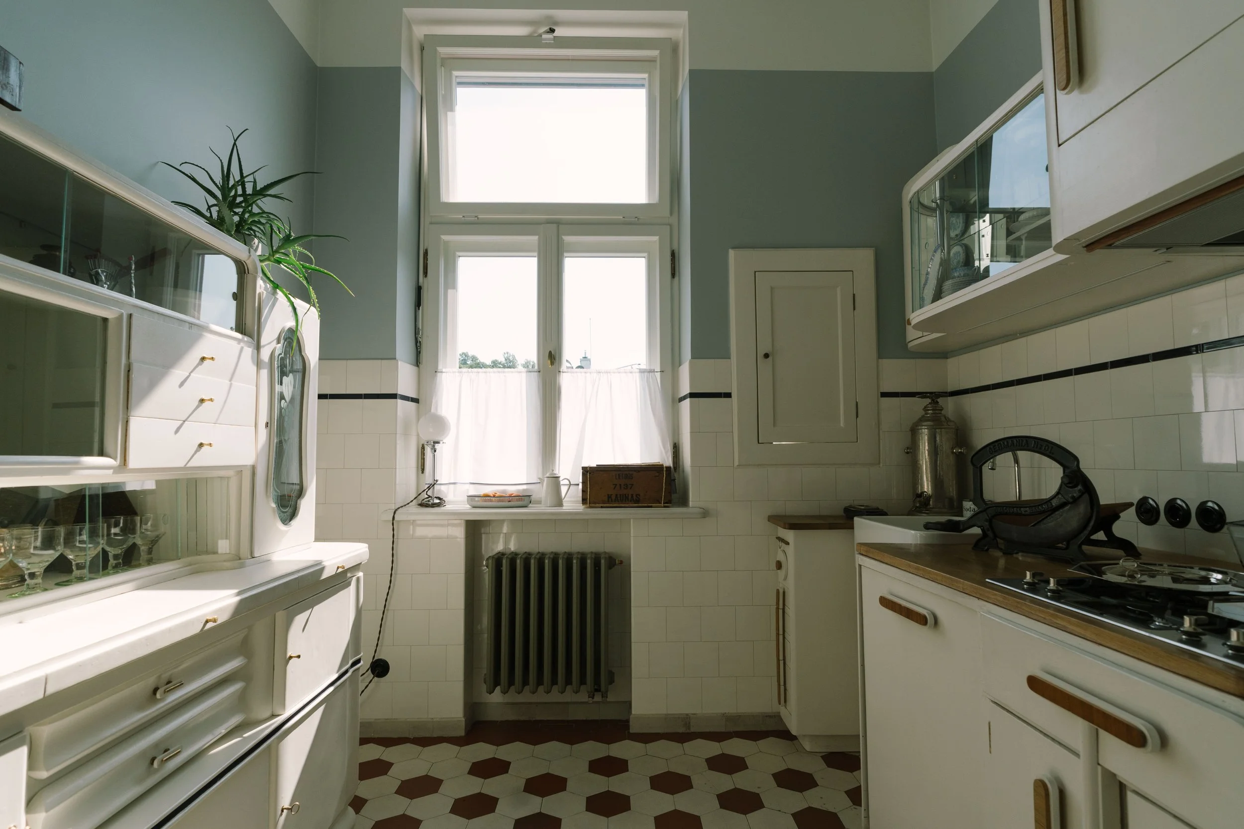 ART DECO APPARTMENT_INTERIOR_KITCHEN_KAUNAS_JUNE_2023_.00016.jpg