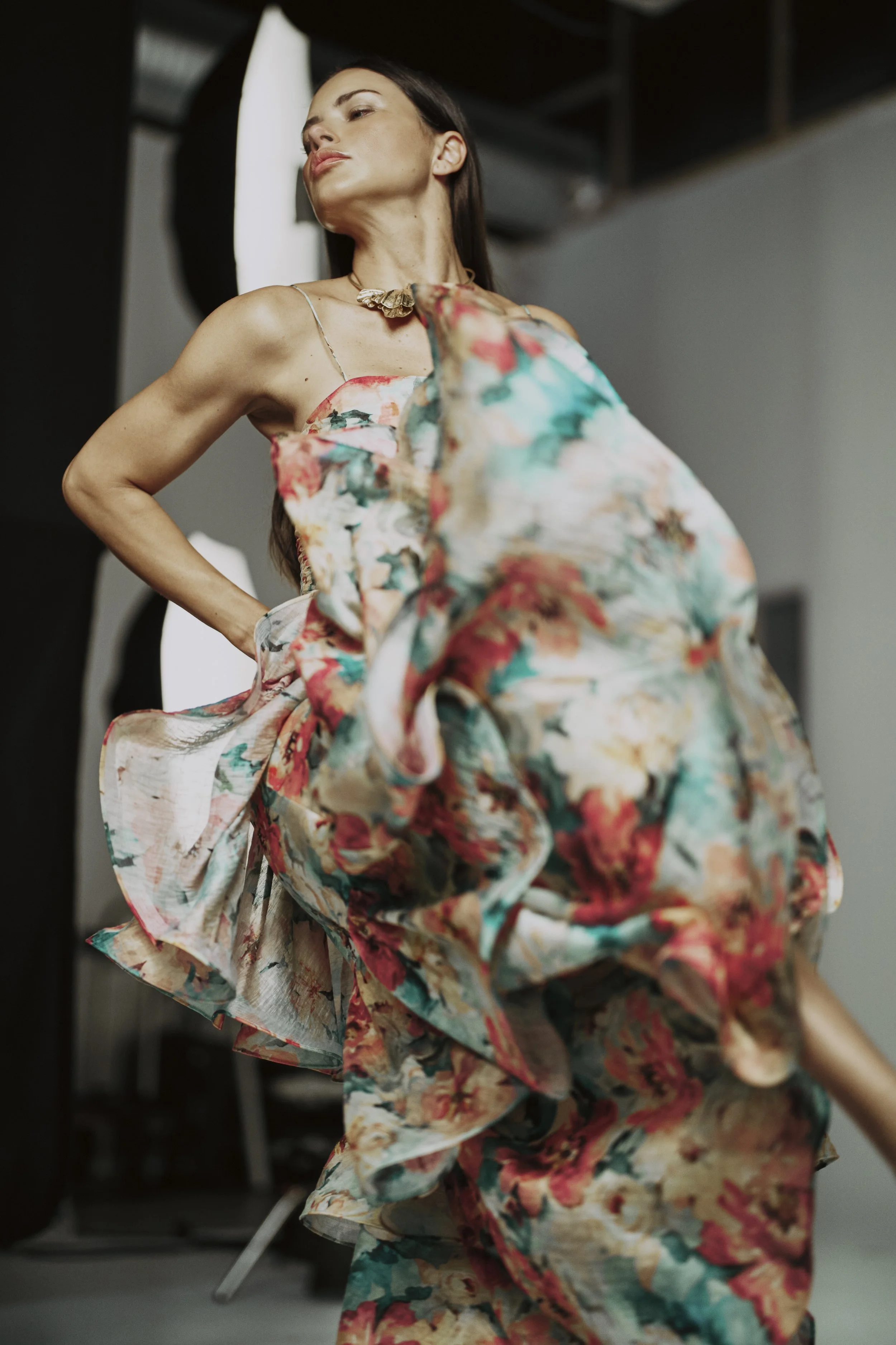 Unit-stills-photographer-behind-the-scenes-El-Corte-Ingles-Primavera-campaign-Adriana-Lima-Madrid-Spain