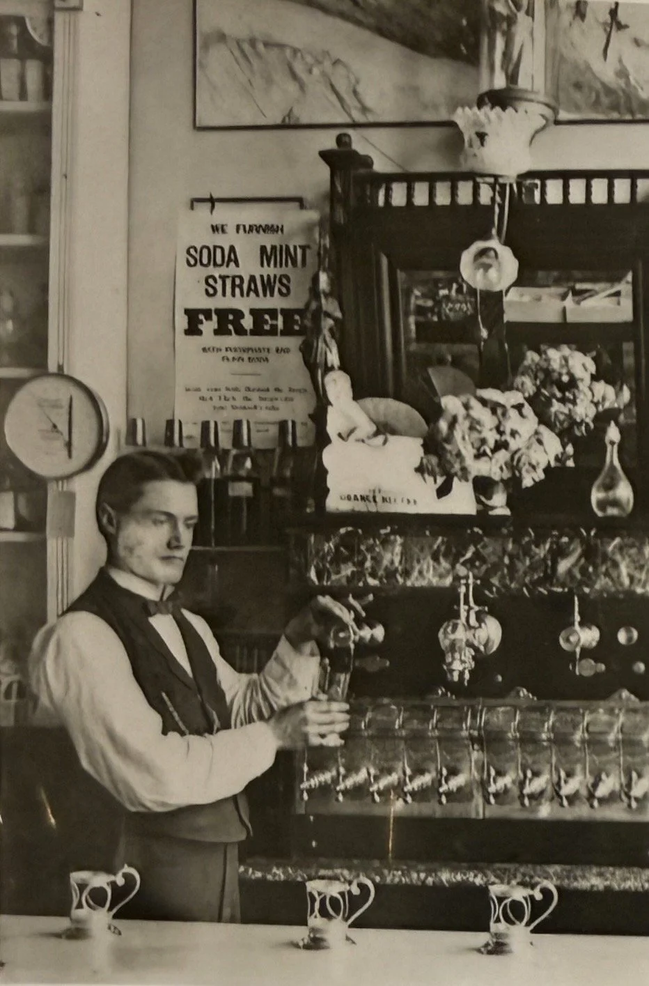1897 - Soda Jerk at the Charman Brothers Drug Store, Main Street, Oregon City (#207)