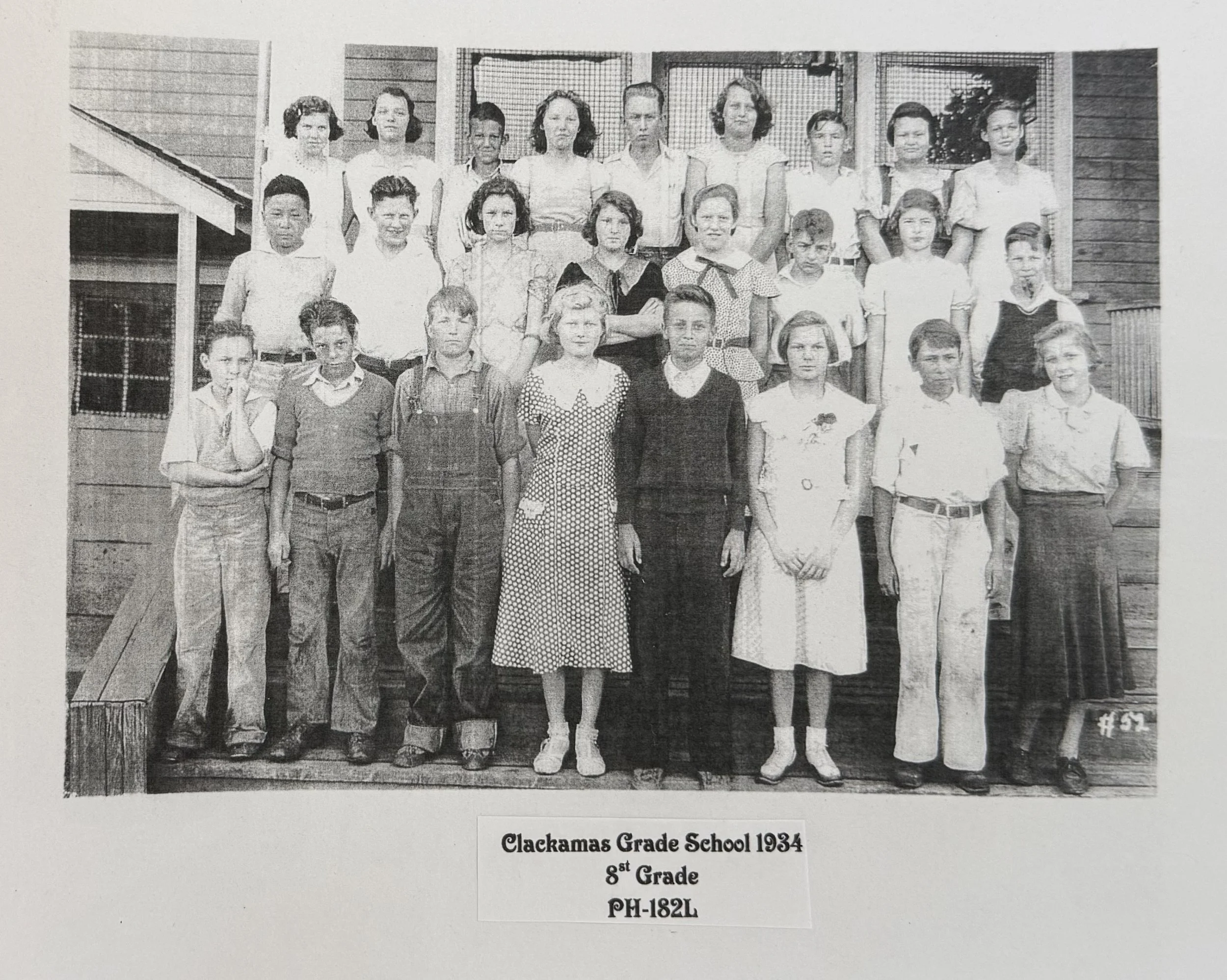 PH-182(L): Clackamas Grade School (Eighth Grade, 1934)