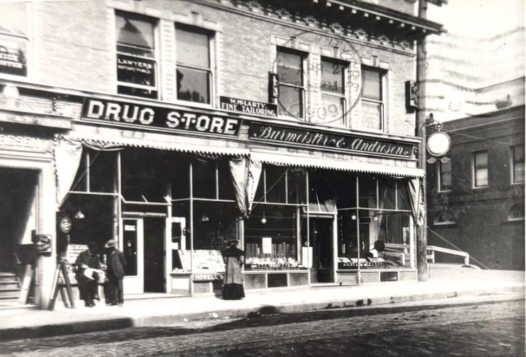 1908 - Howell & Jones, located on Main Street, Oregon City (#212)