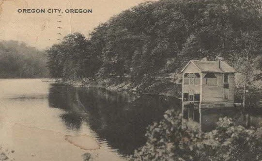 PC004  Boathouse unknown location Willamette River
