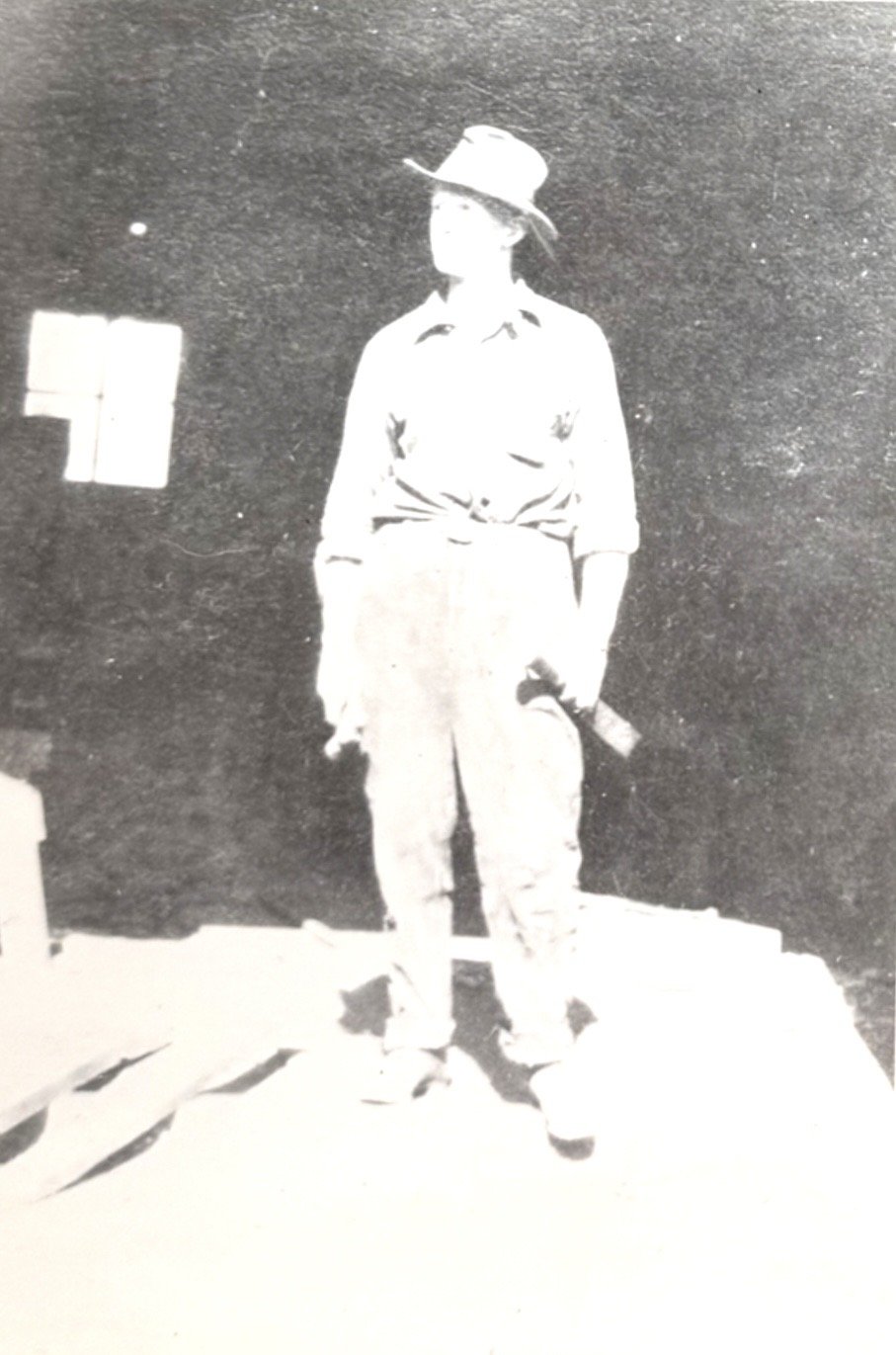 1920 - C.H. Dauchy of Dauchy Blacksmith Shop, Park Place, Oregon City (#571)