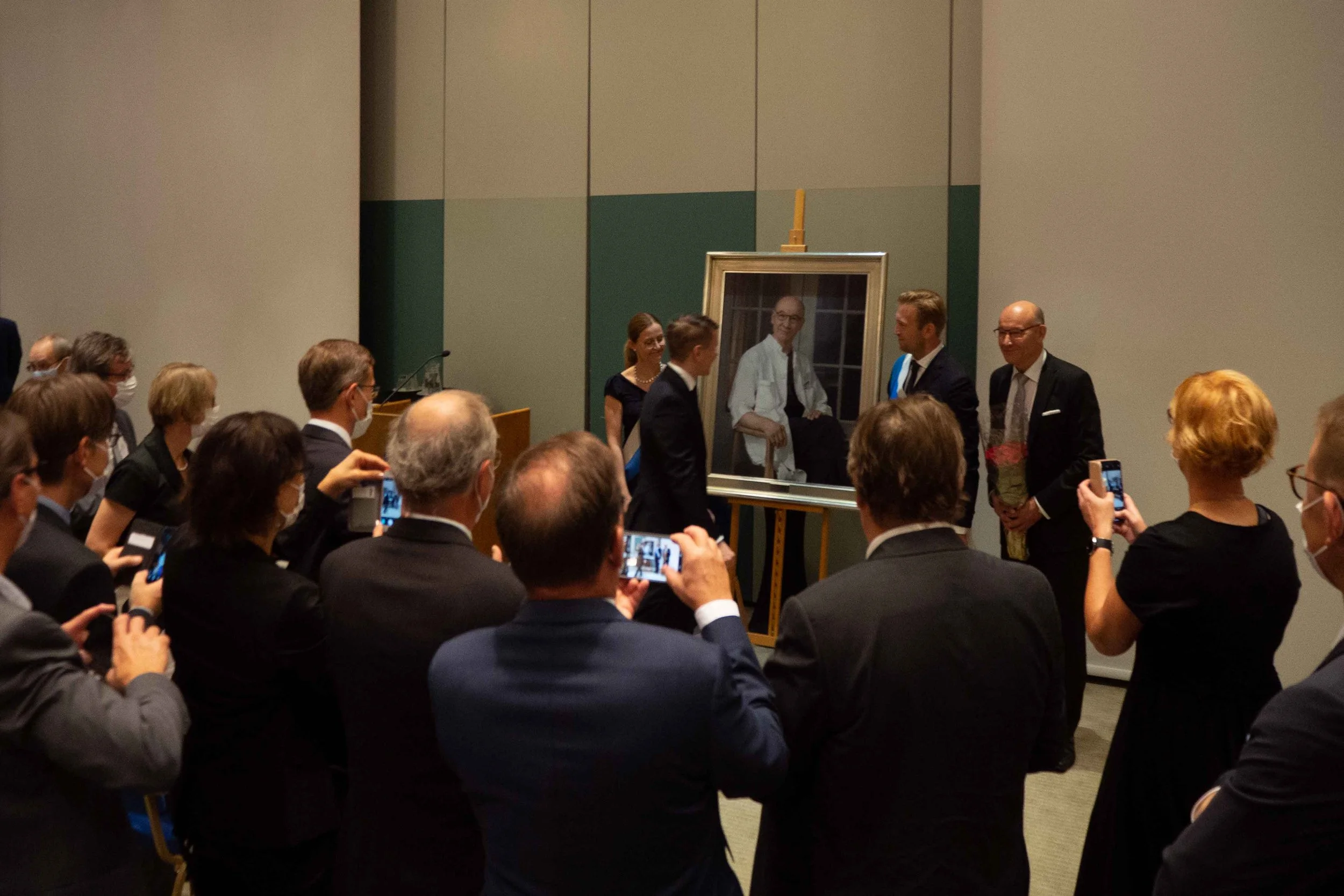 Martti Färkkilän muotokuvan julkistustilaisuus Helsingissä