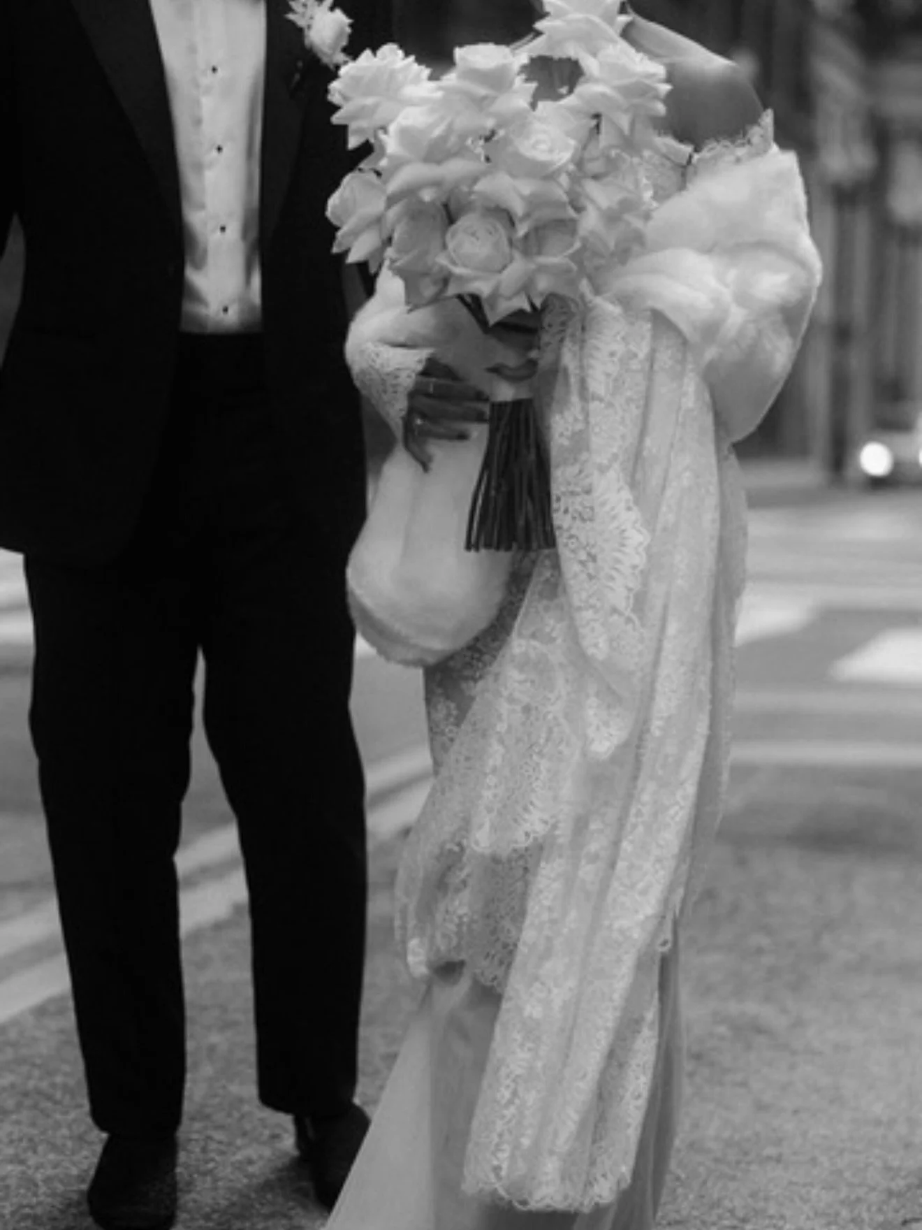 Proof that winter weddings hit different ❄️ 

#threeonetwobride | #threeonetwobridal