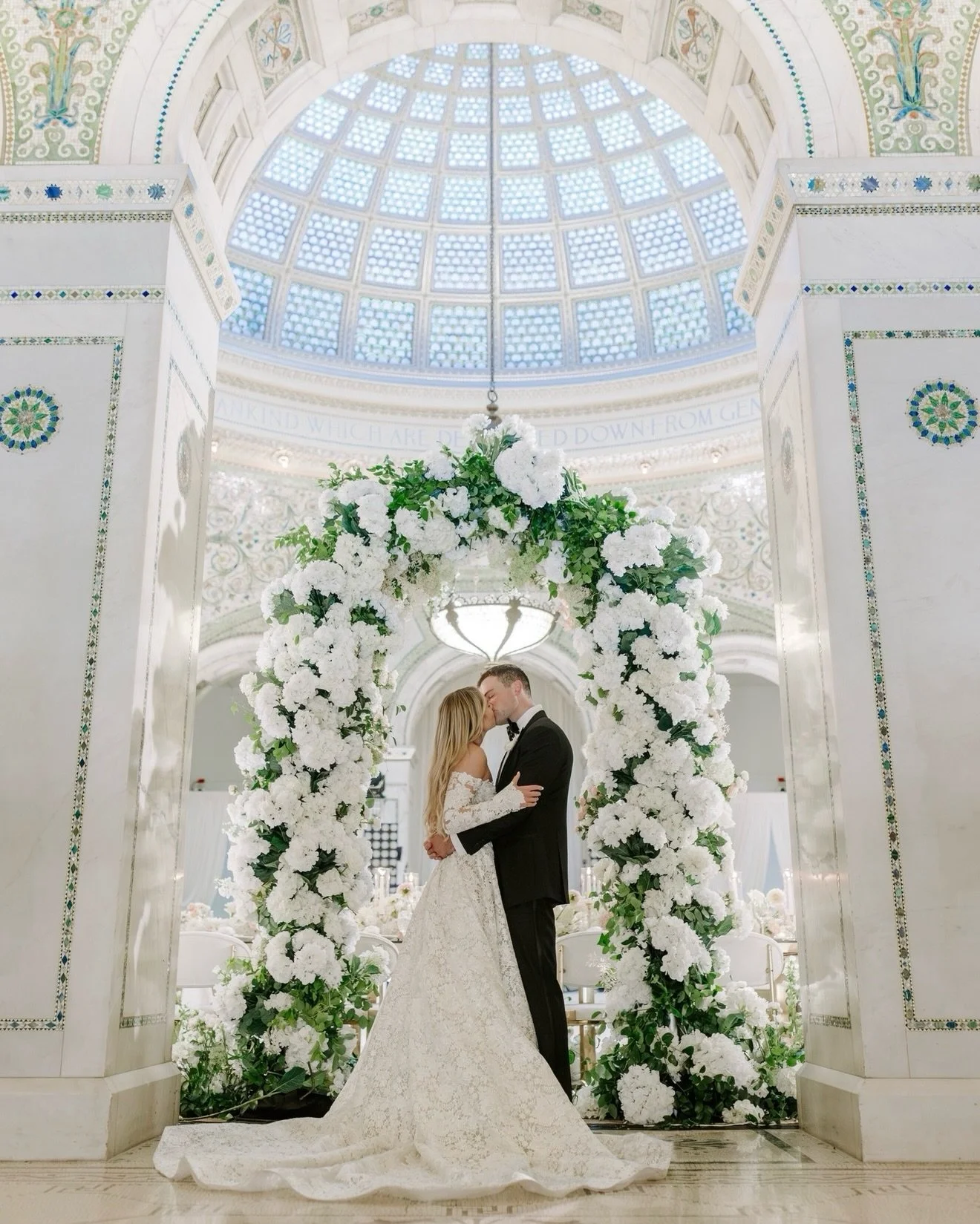 Isabella 🤍 
&bull;
Three One Two Bride&reg;
&bull;
Planner: @clementinechicago @melsamek 
Photographer: @kerricarlquist @yayitskatyy 
Video: @braxtonwallisweddings 
Venue: @chicagoculturalcenter 
Hotel: @parkhyattchicago 
Hair + Makeup: @threeonetwo