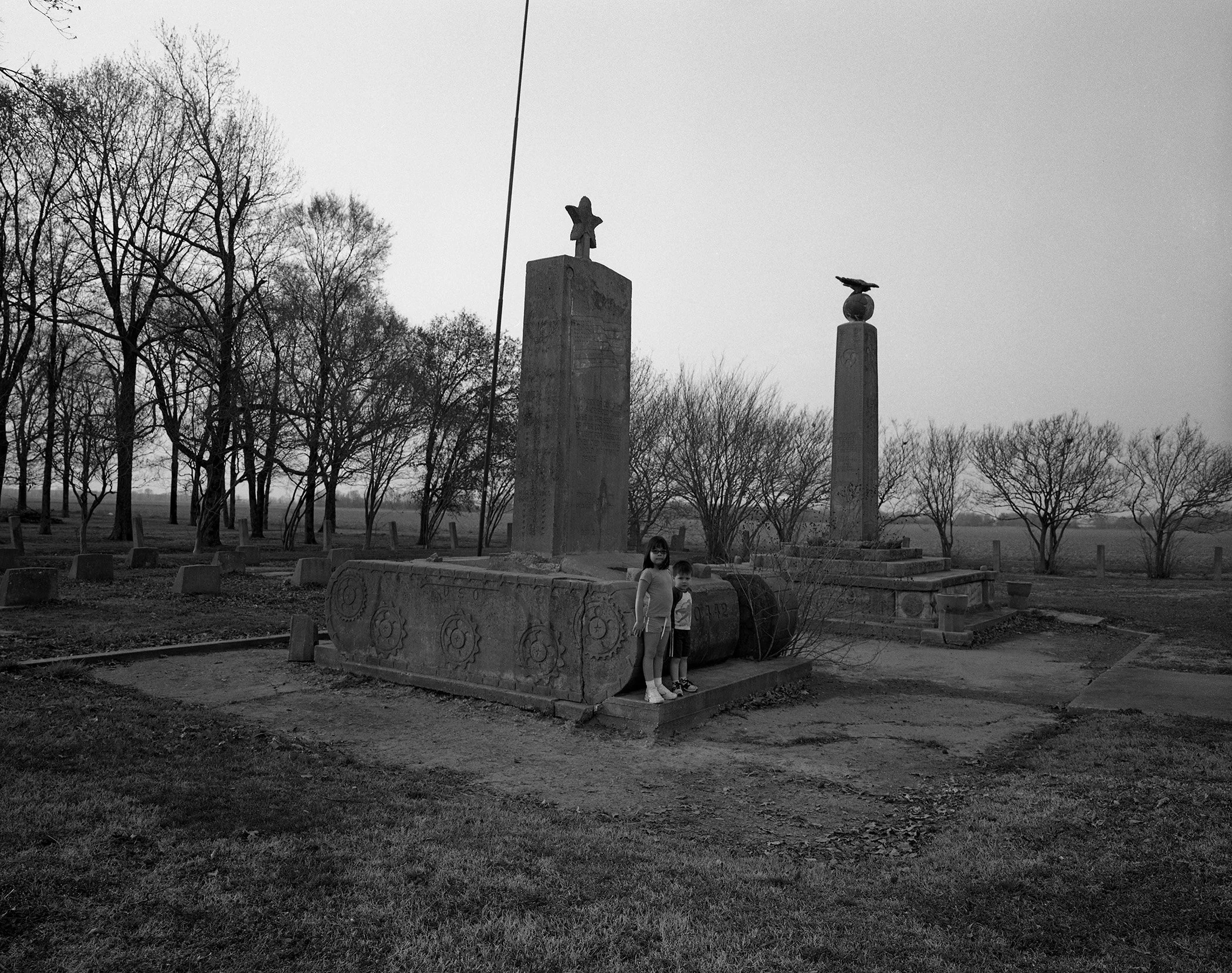 Rohwer L&L Tank Mem.jpg