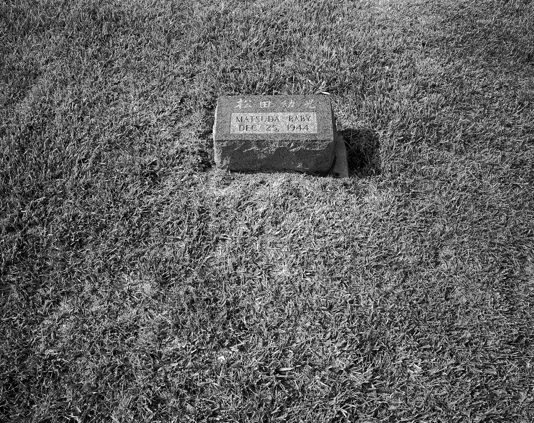 Amache grave070.jpg