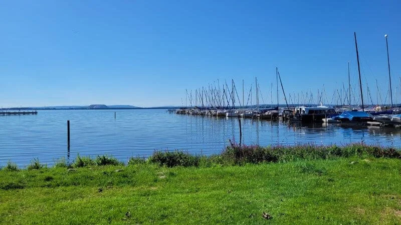 Steinhuder Meer mit Pier und Yachthafen