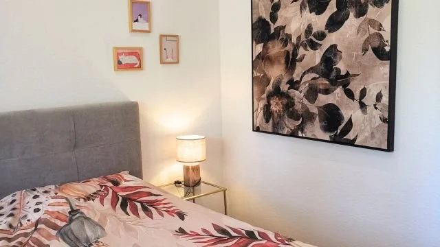 schlafbereich-mit-bild-ferienhaus-sonnentraum.jpg