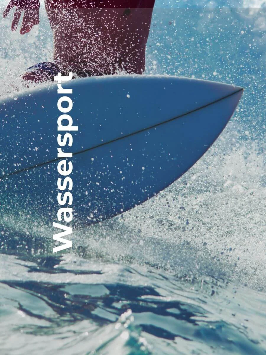 Surfer auf See Wassersport